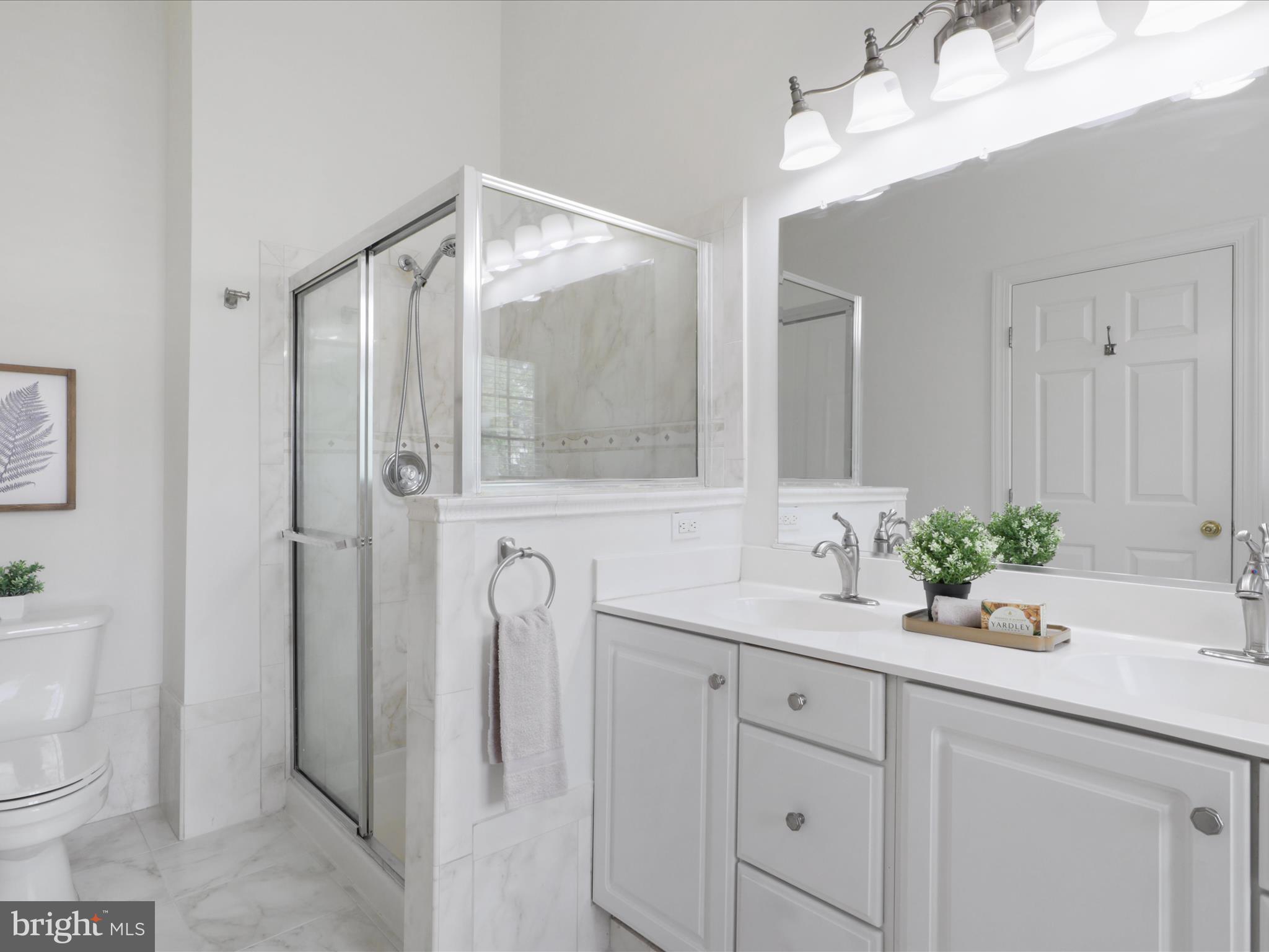 SOUTH RIDING - Residential