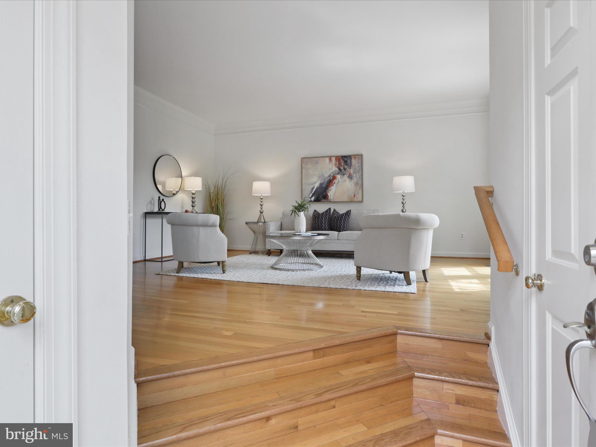 SOUTH RIDING - Residential