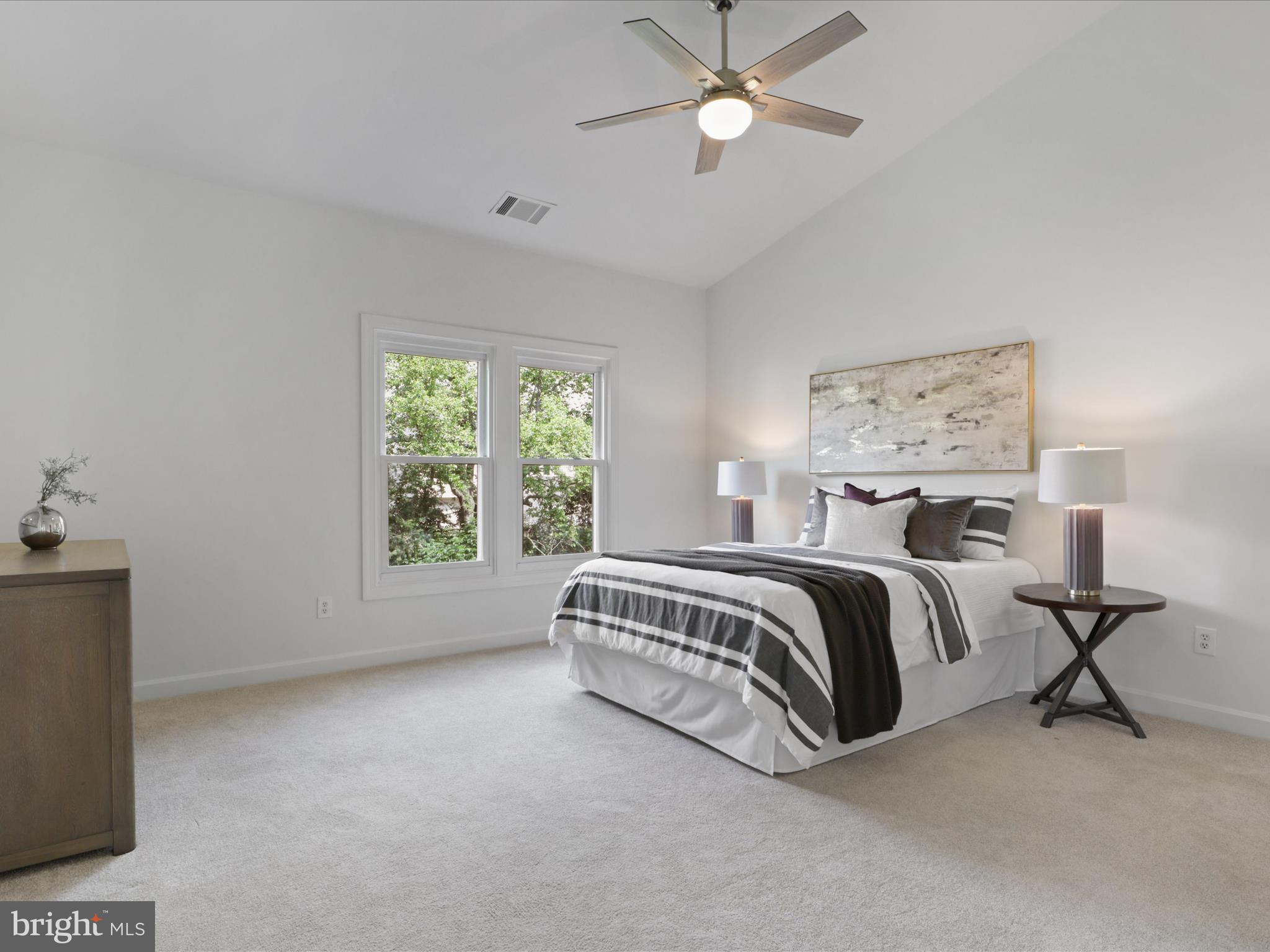 SOUTH RIDING - Residential