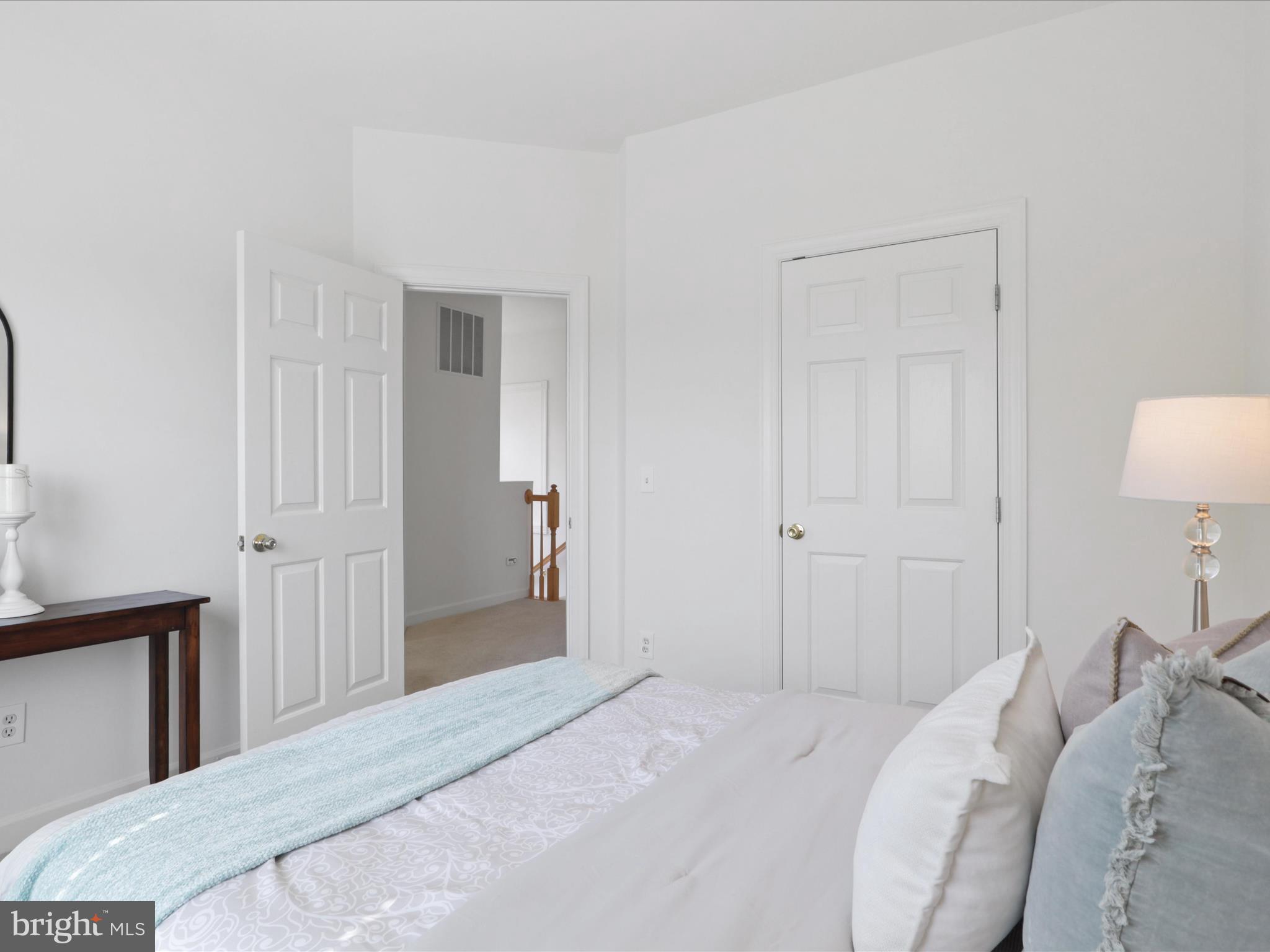 SOUTH RIDING - Residential