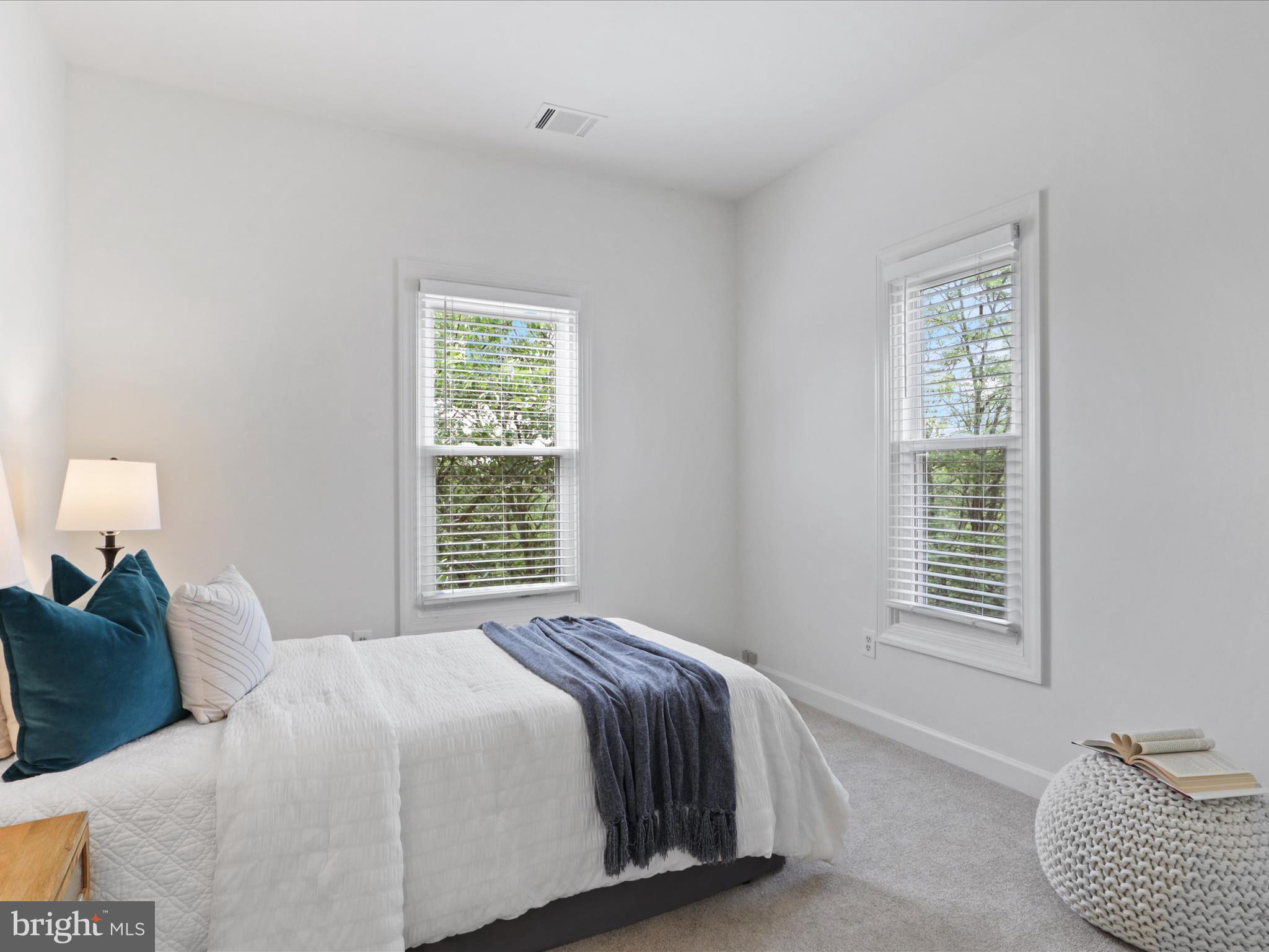 SOUTH RIDING - Residential