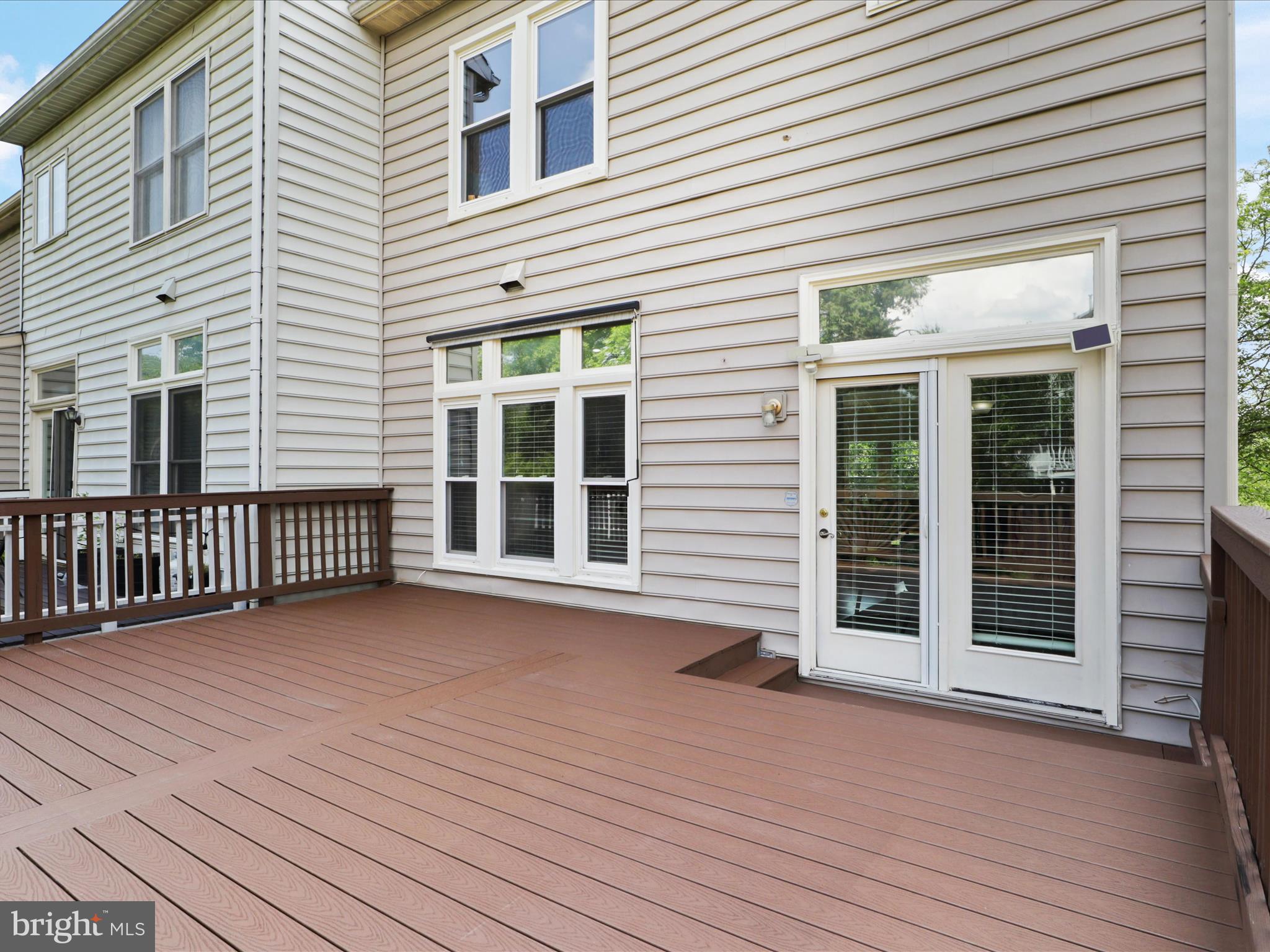 SOUTH RIDING - Residential