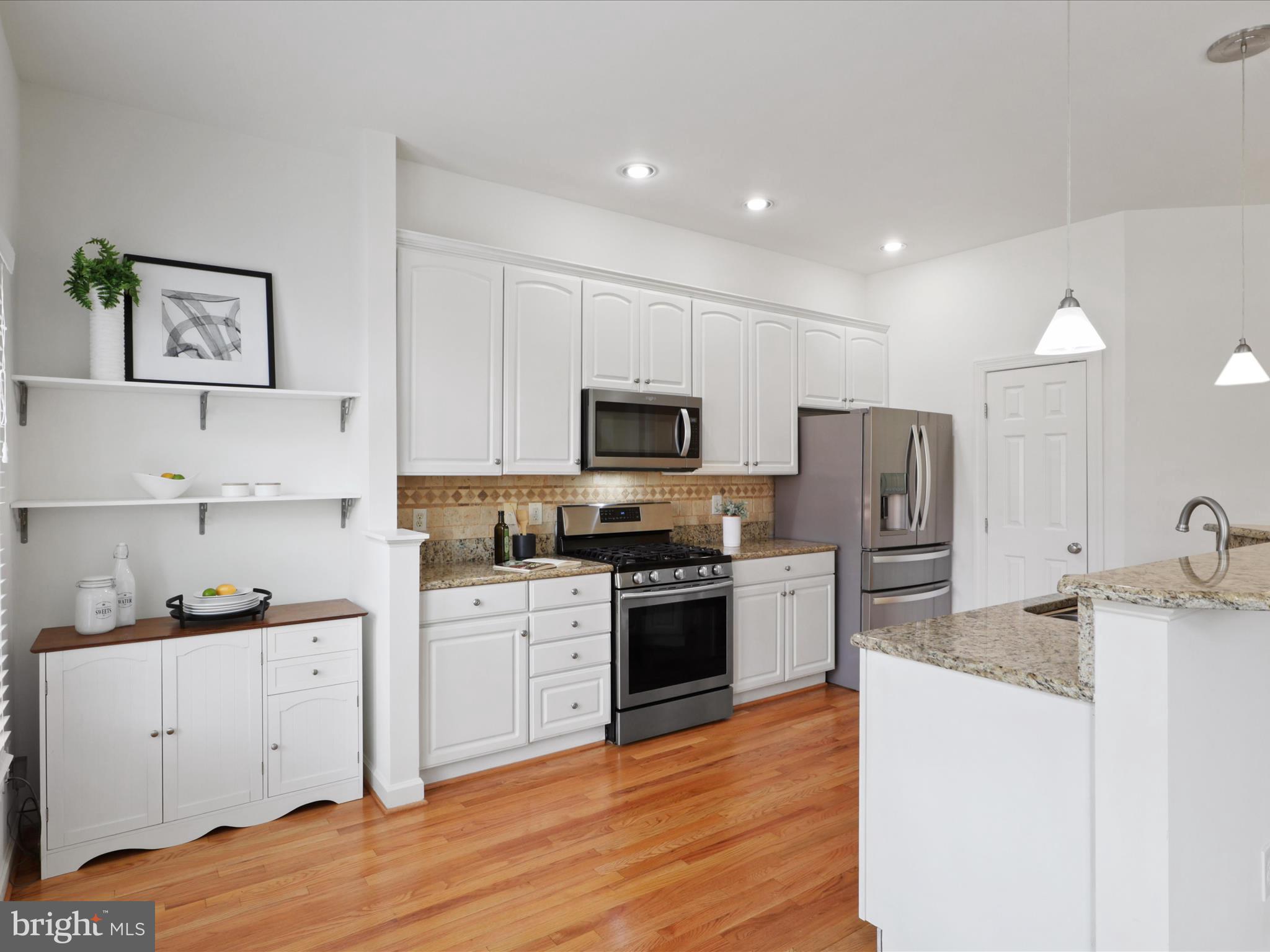 SOUTH RIDING - Residential