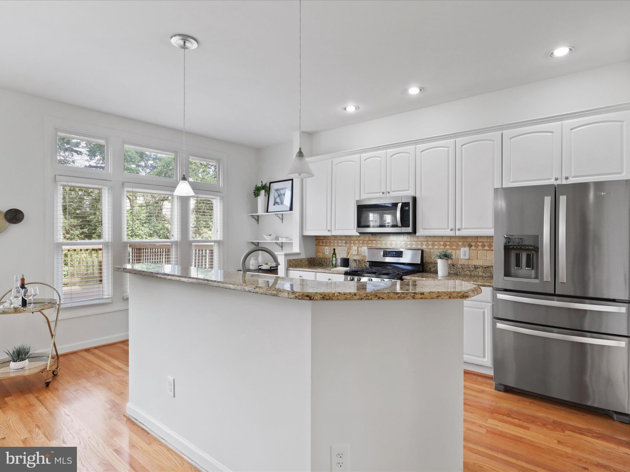 SOUTH RIDING - Residential