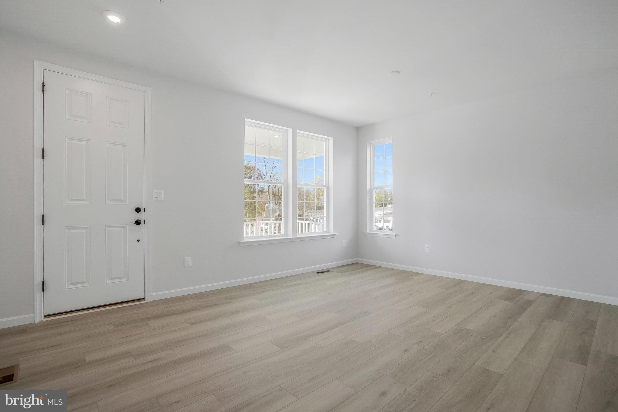 MCDONOGH OVERLOOK - Residential