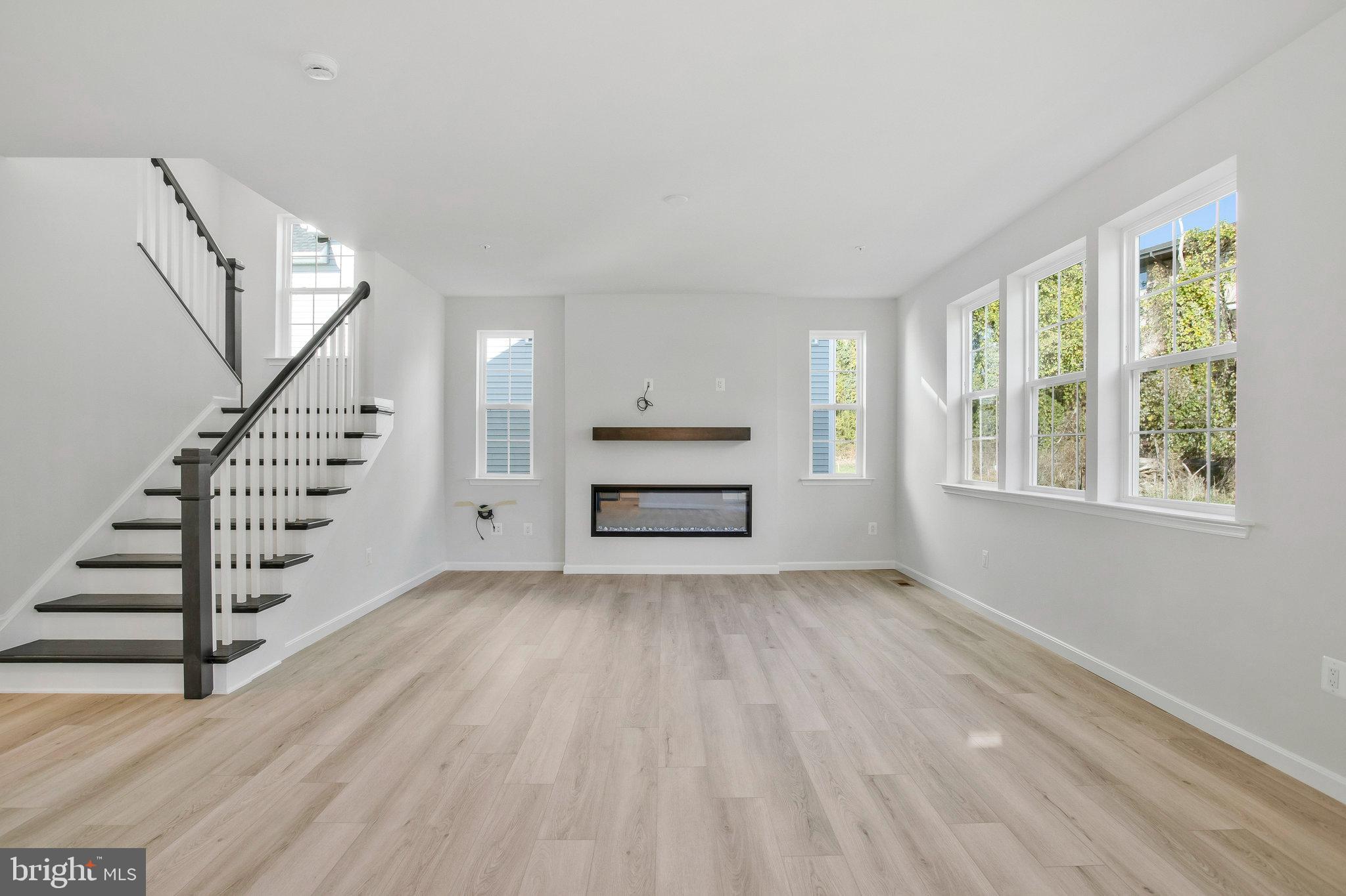 MCDONOGH OVERLOOK - Residential