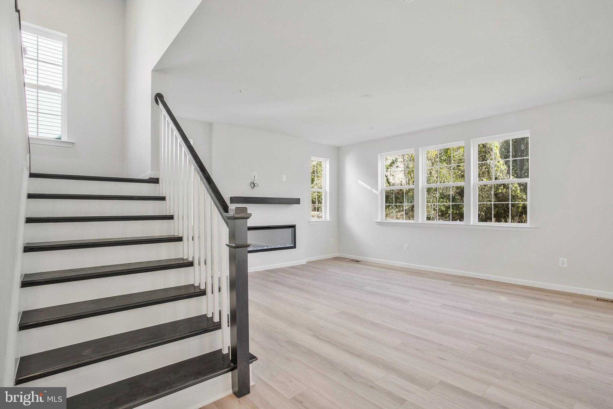 MCDONOGH OVERLOOK - Residential