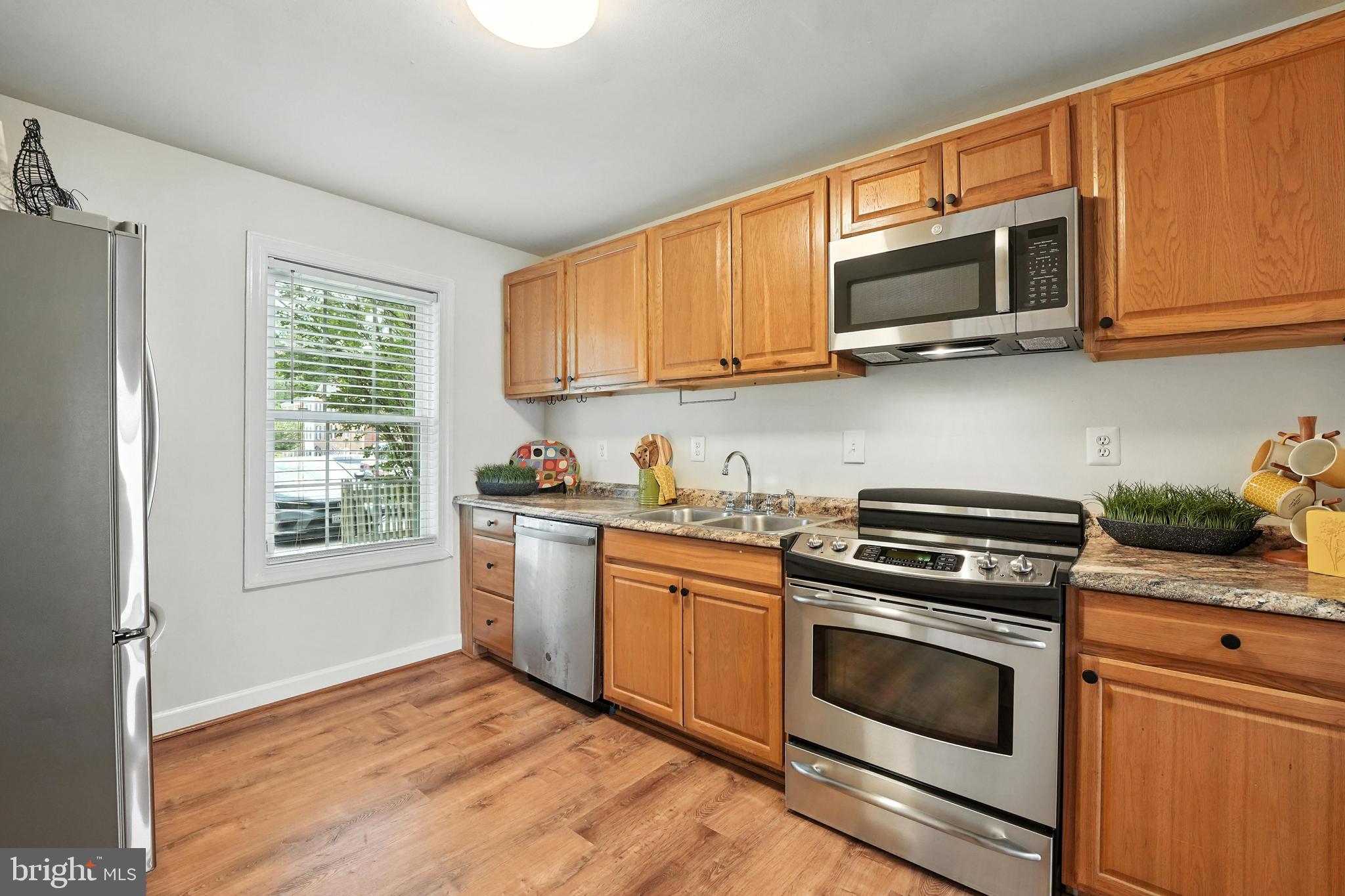 2872 GLOUCESTER COURT