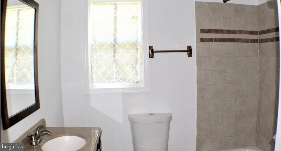 BROAD ACRES - Residential Lease