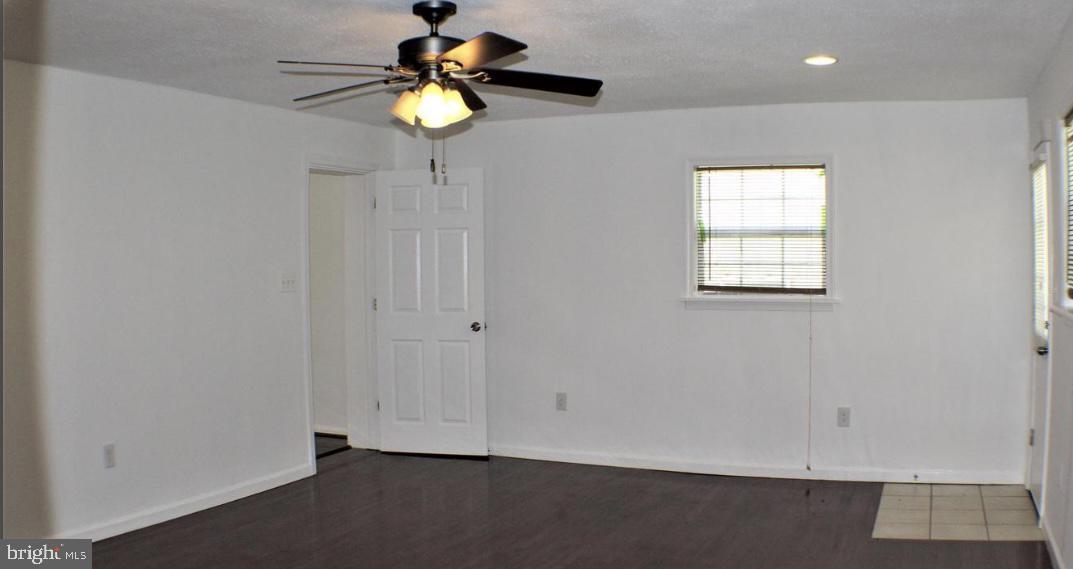 BROAD ACRES - Residential Lease