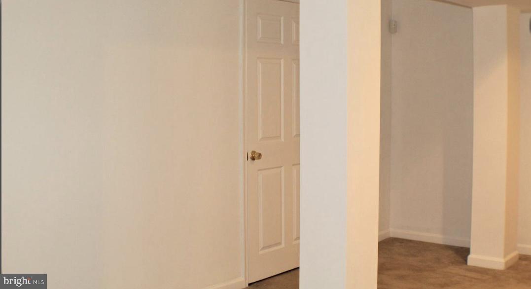 BROAD ACRES - Residential Lease