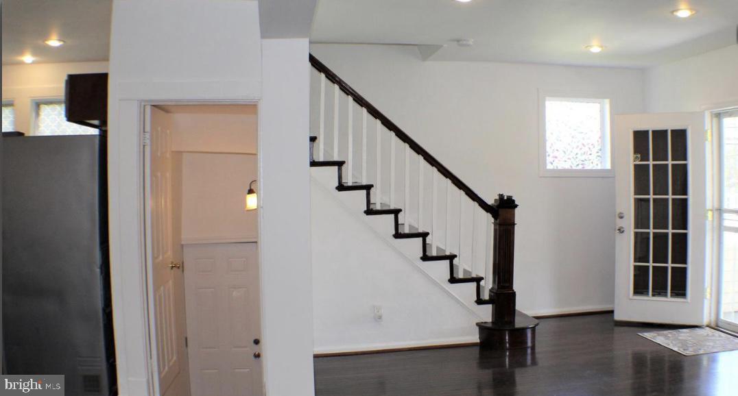 BROAD ACRES - Residential Lease