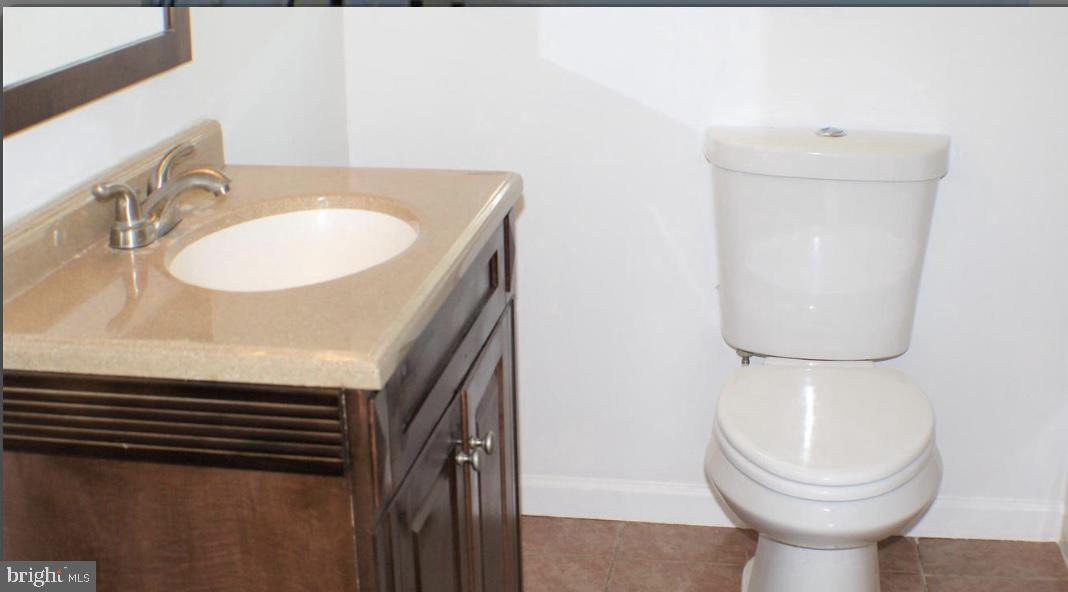 BROAD ACRES - Residential Lease