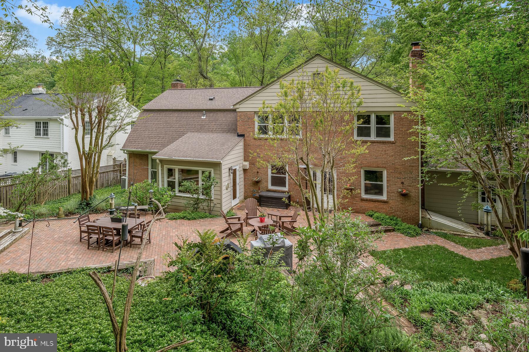 RIVER FALLS - Residential