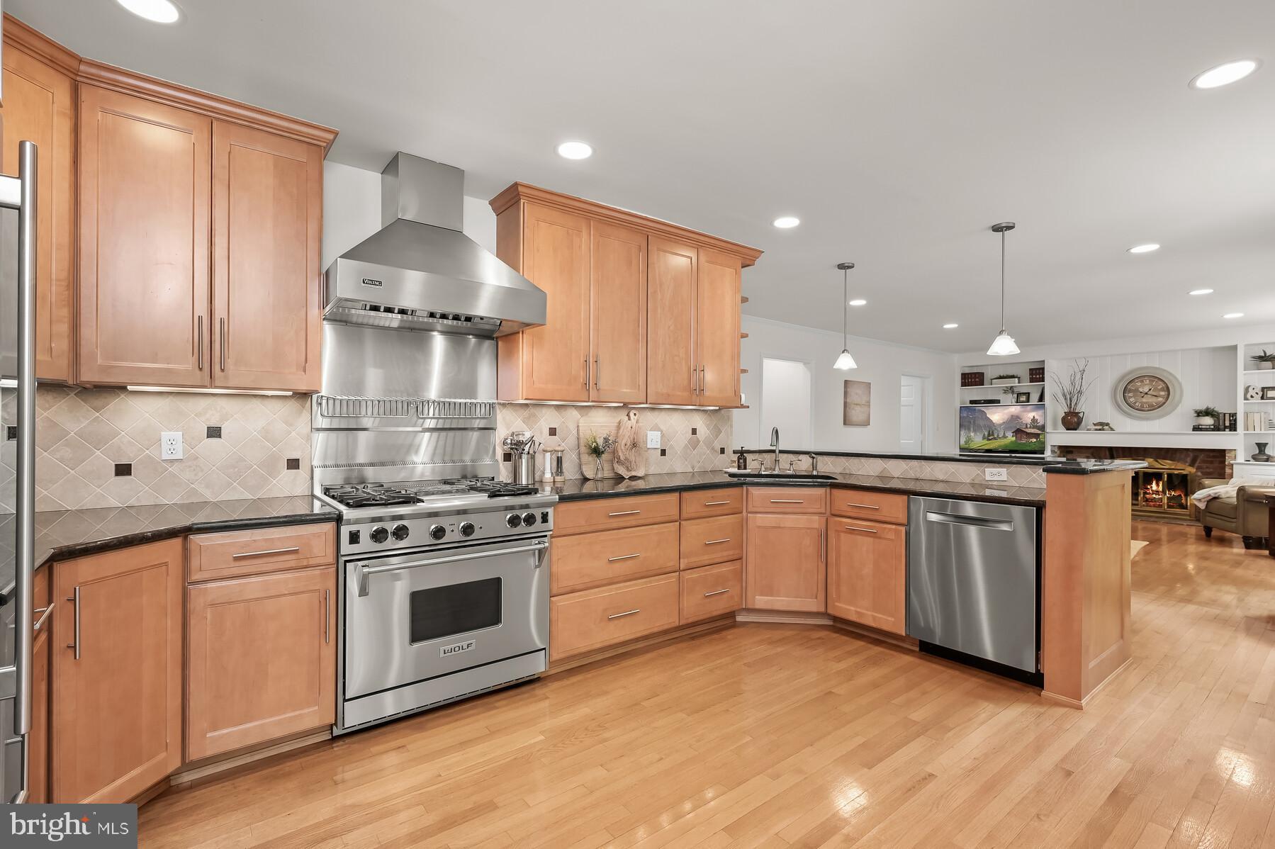 RIVER FALLS - Residential