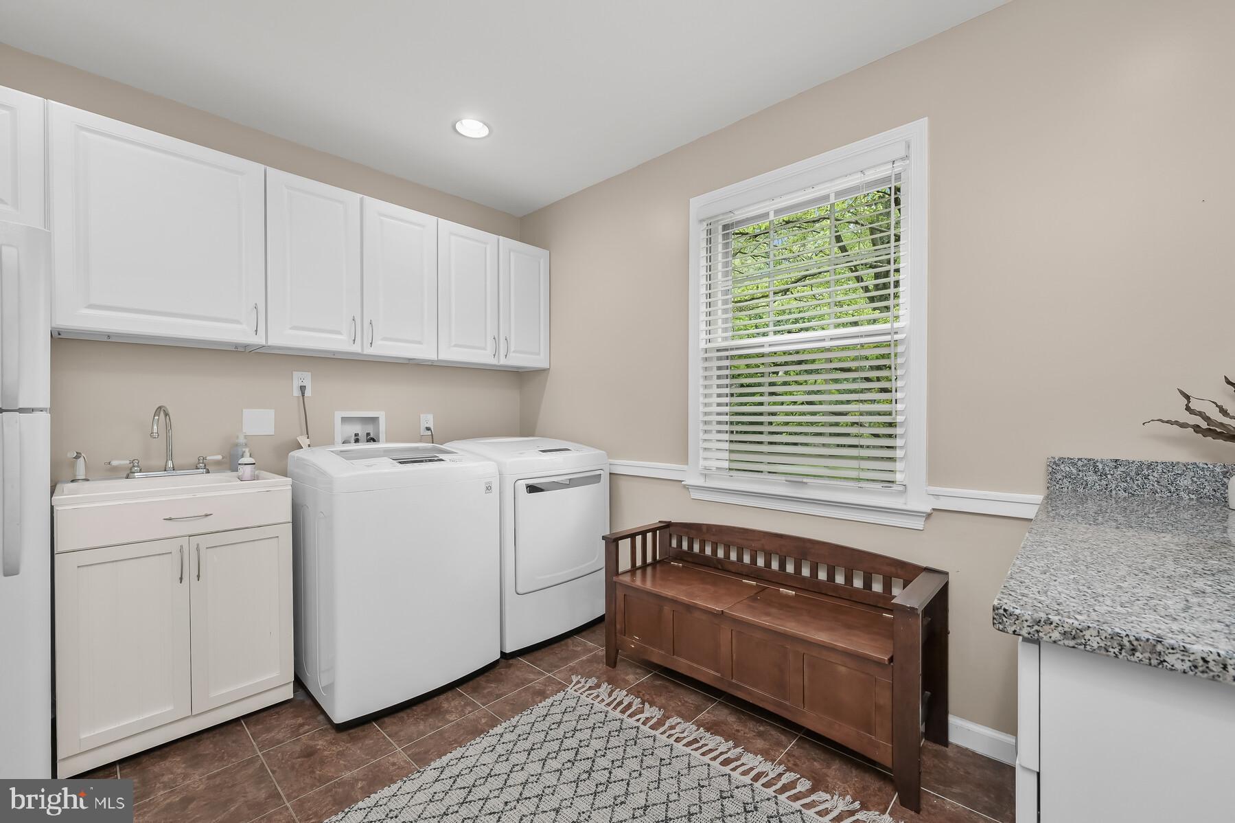 RIVER FALLS - Residential