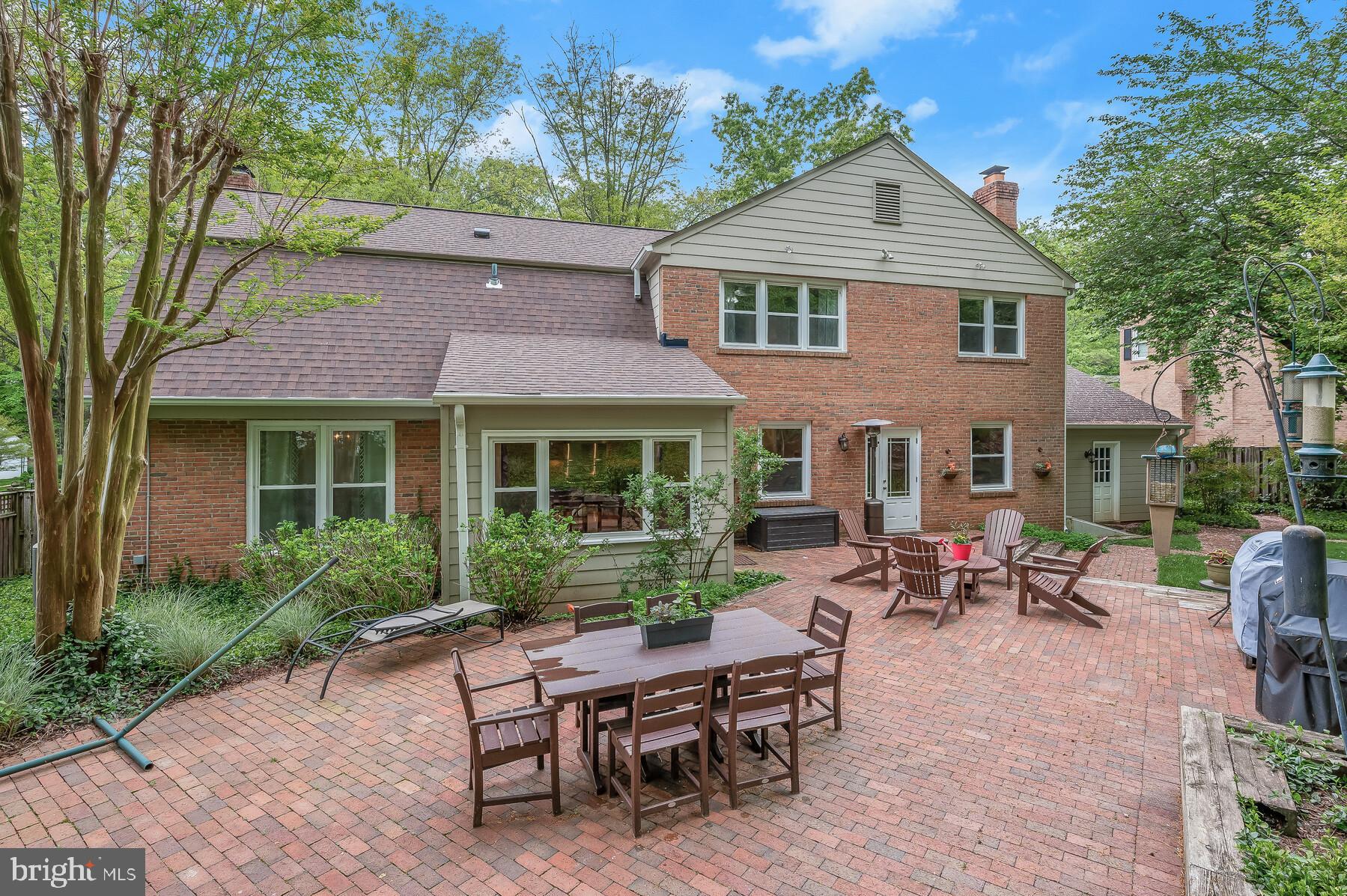 RIVER FALLS - Residential