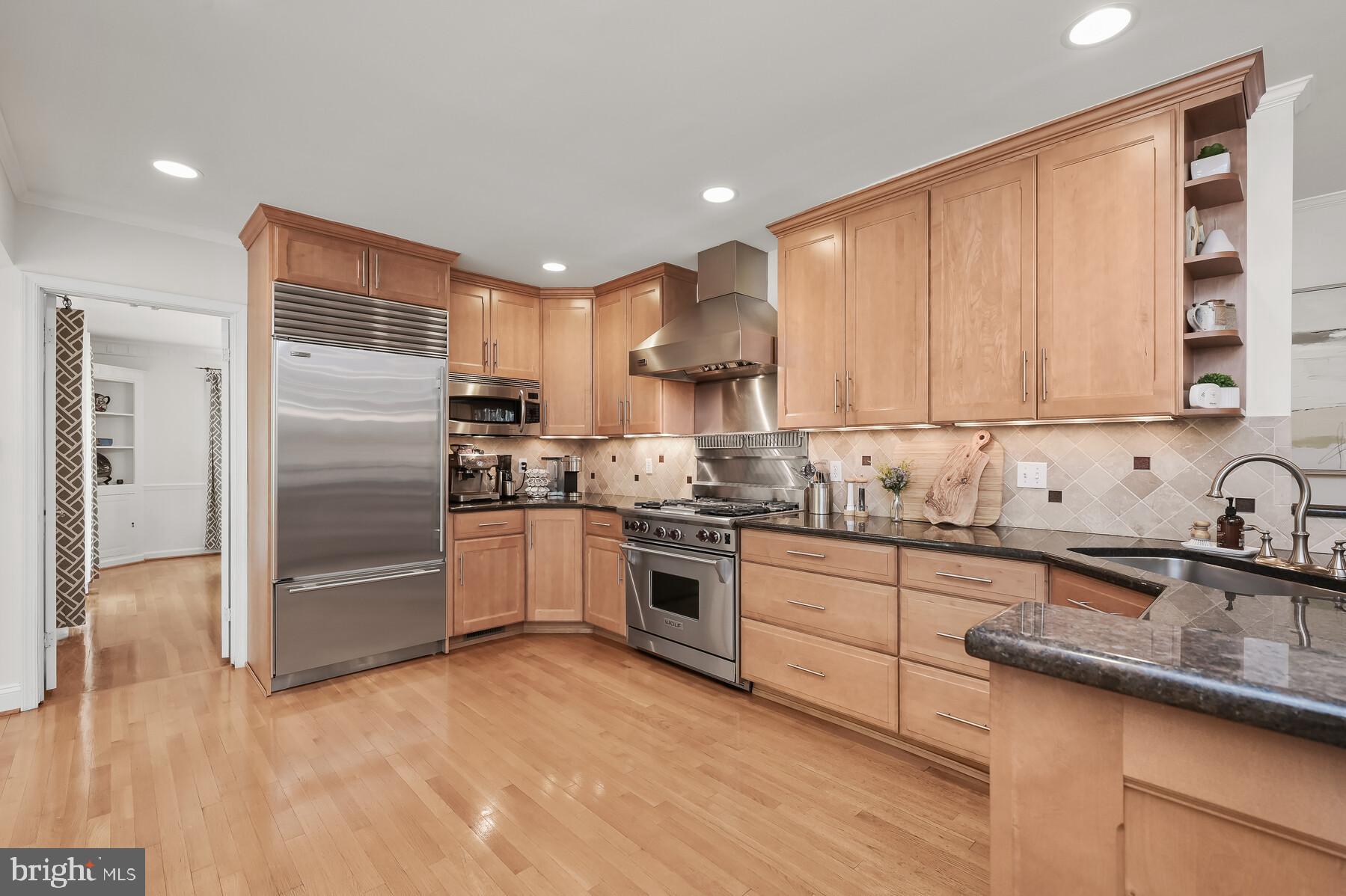 RIVER FALLS - Residential