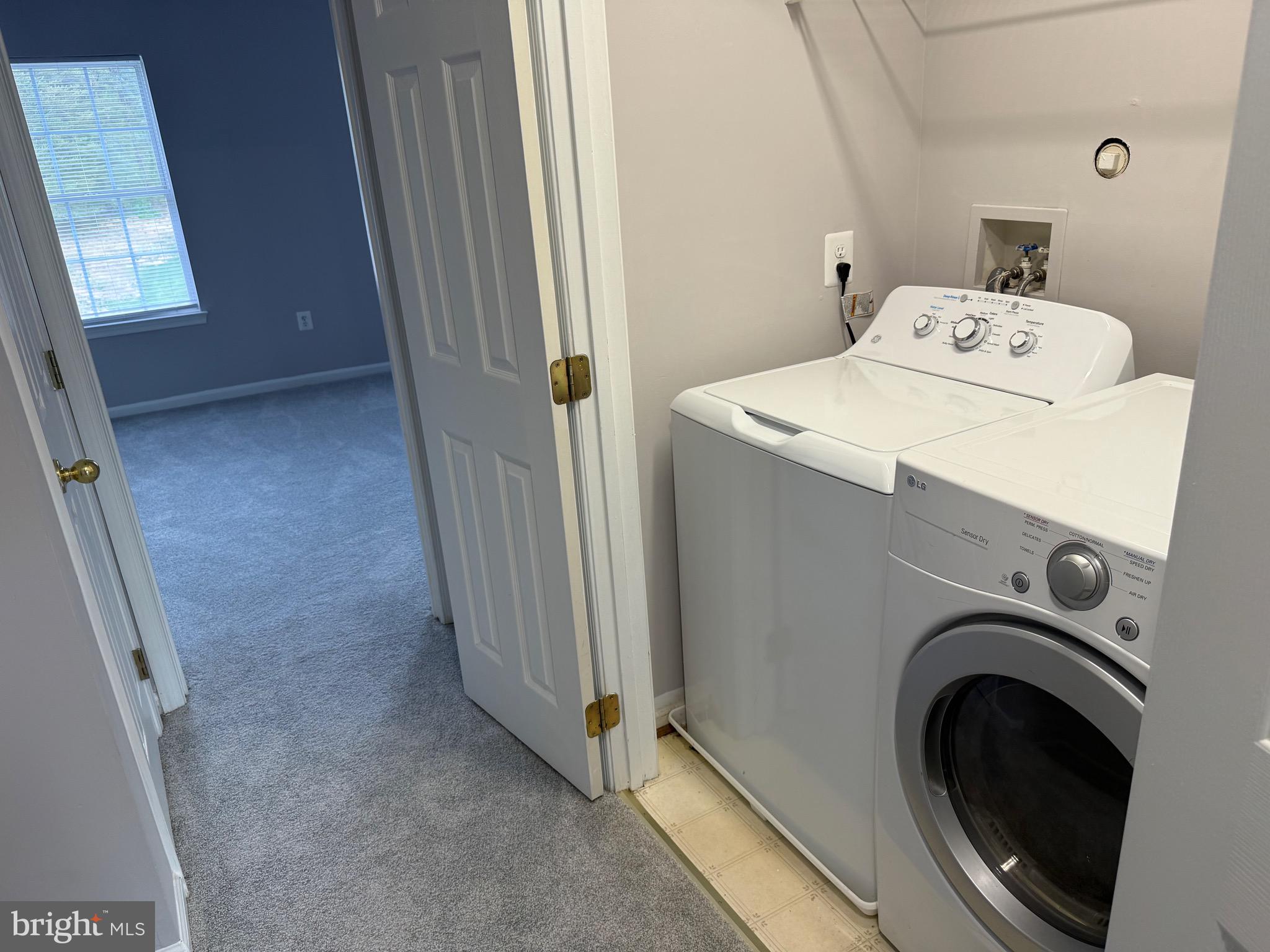 PINEY ORCHARD - Residential Lease