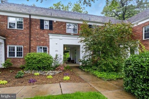 Condo For Rent - 1006 Valley Drive<br/> Alexandria City County, ALEXANDRIA, VA 22302
