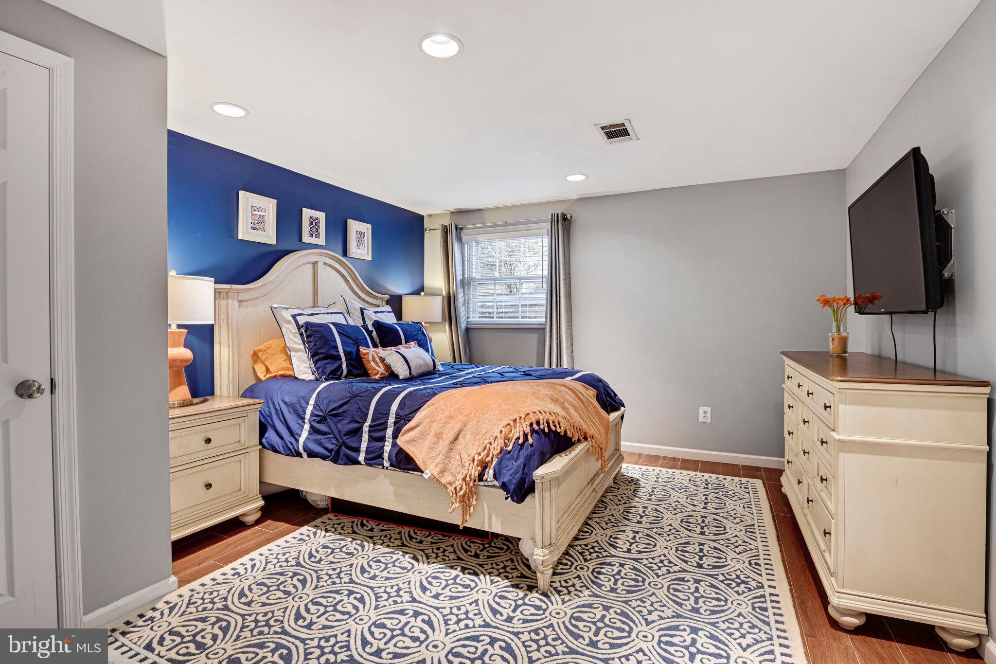 POTOMAC HILLS - Residential