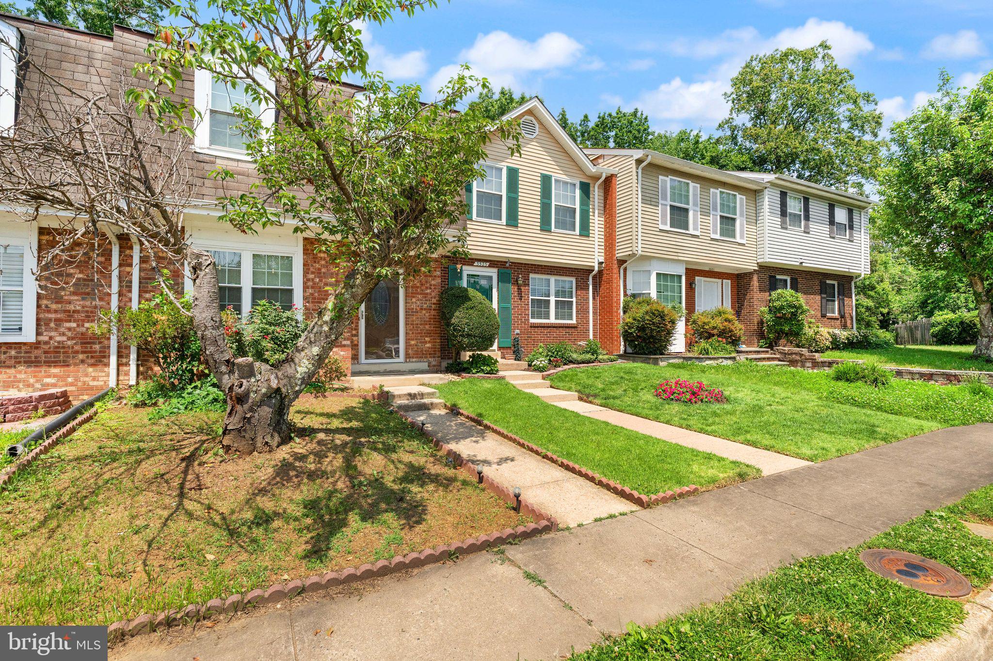 3523 CASTLE HILL DRIVE