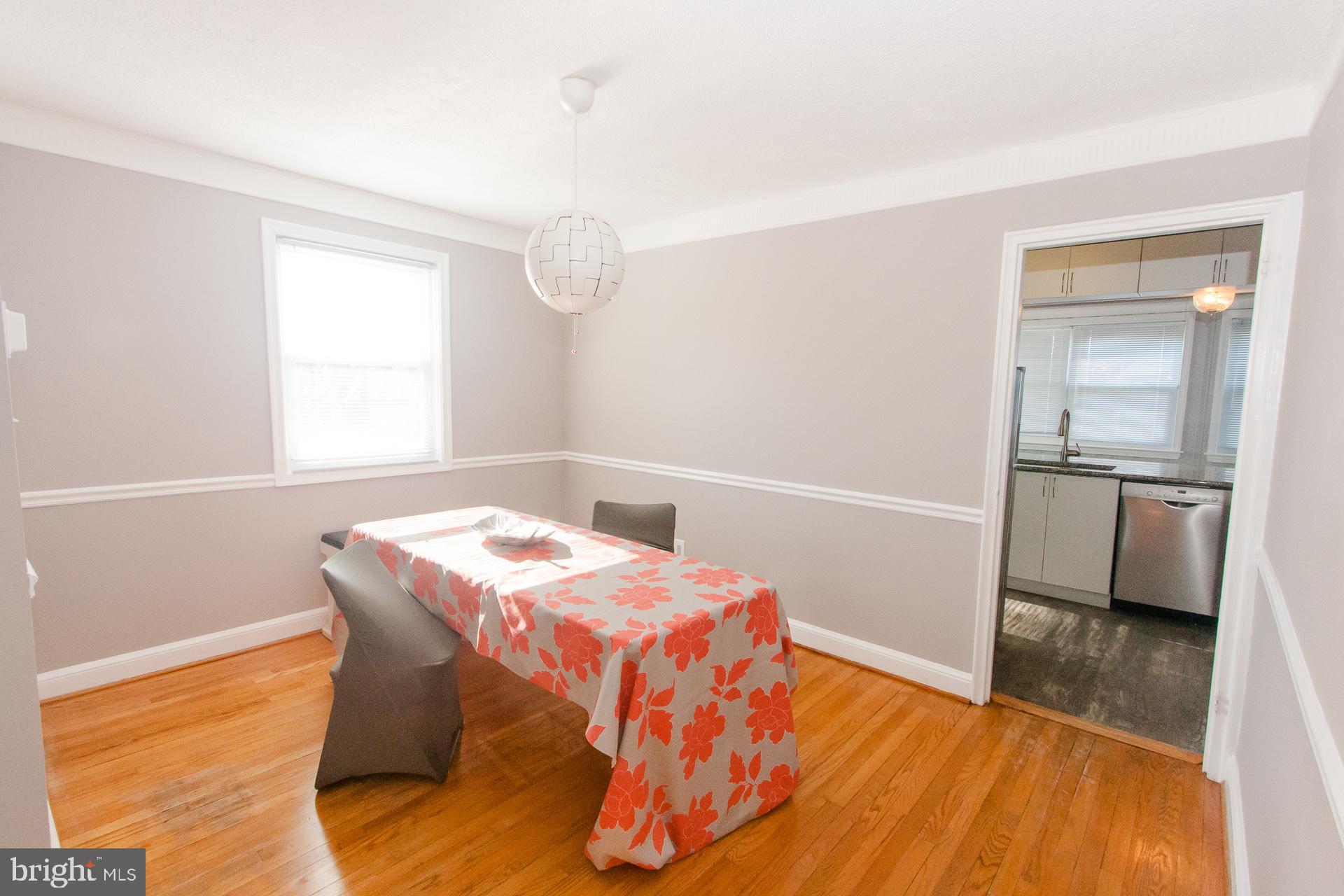 WHEATON CREST - Residential