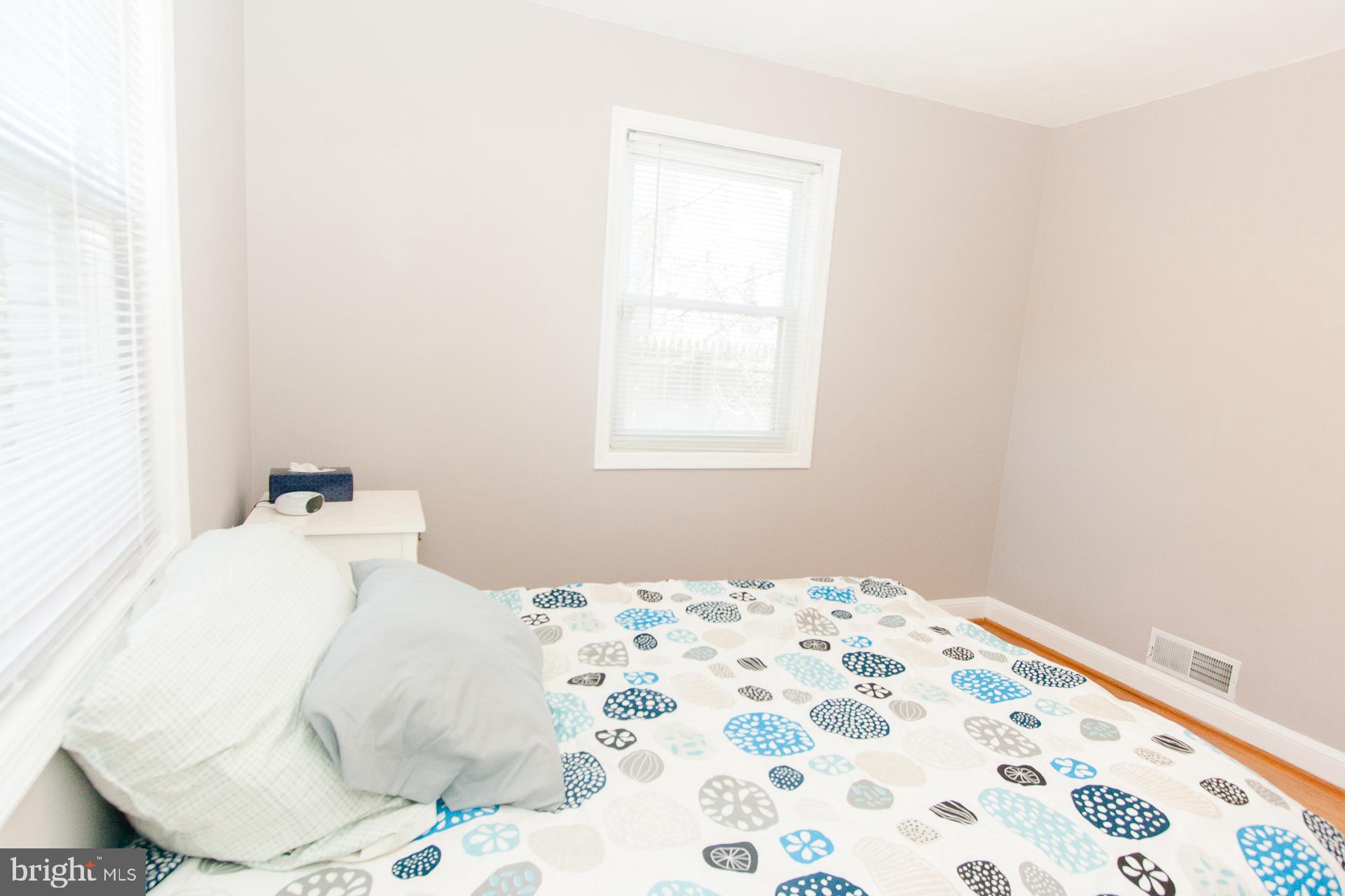 WHEATON CREST - Residential