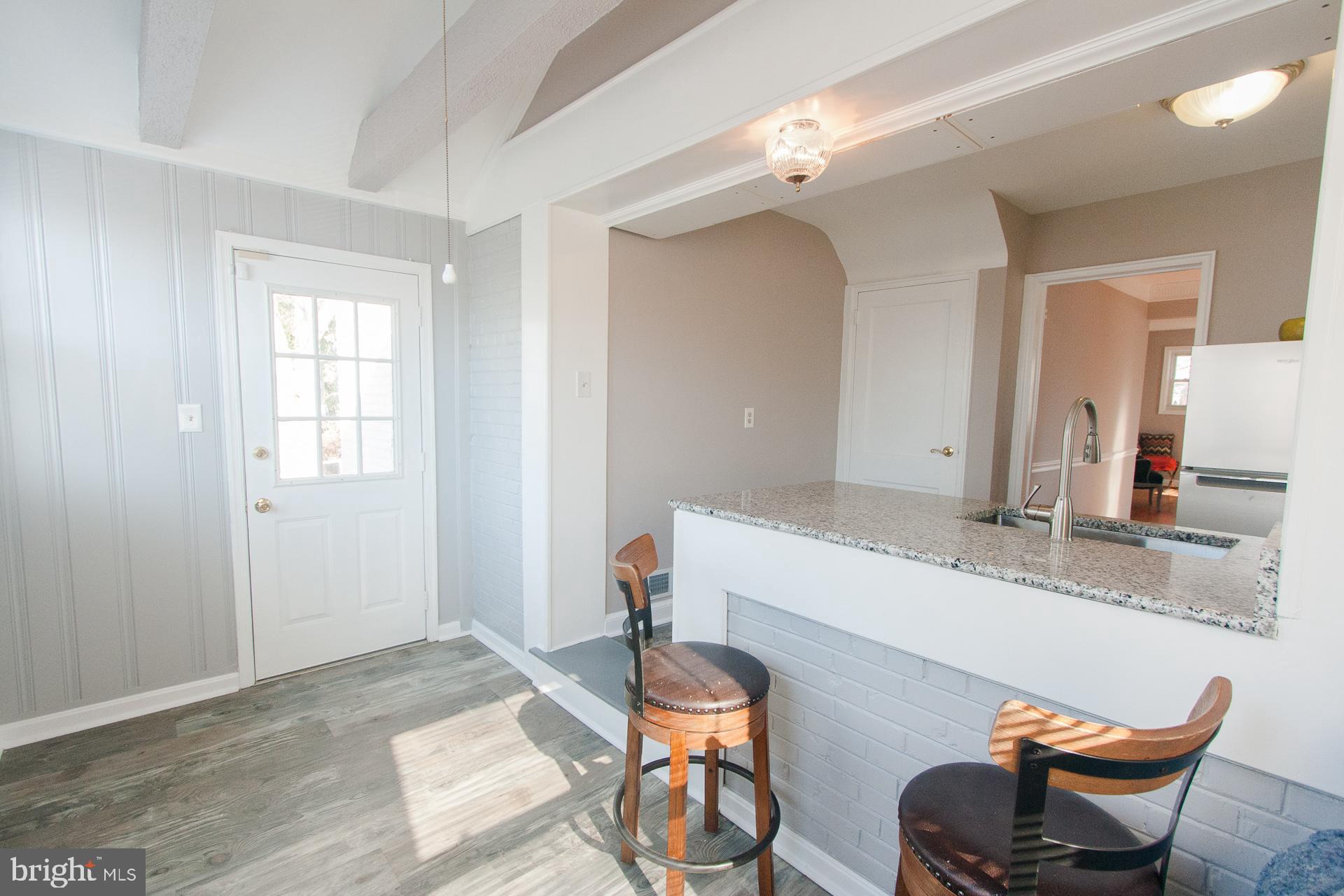 WHEATON CREST - Residential