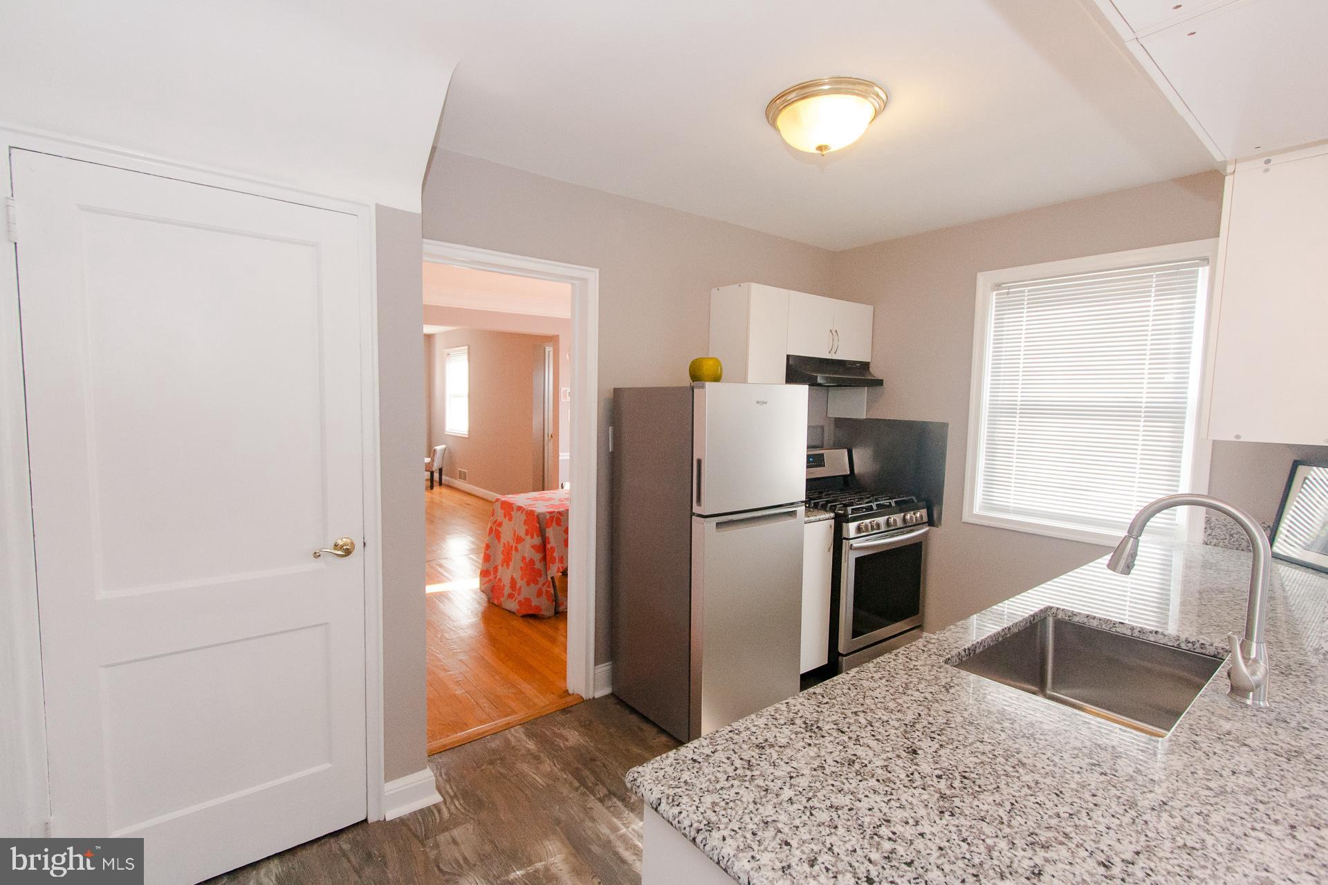 WHEATON CREST - Residential