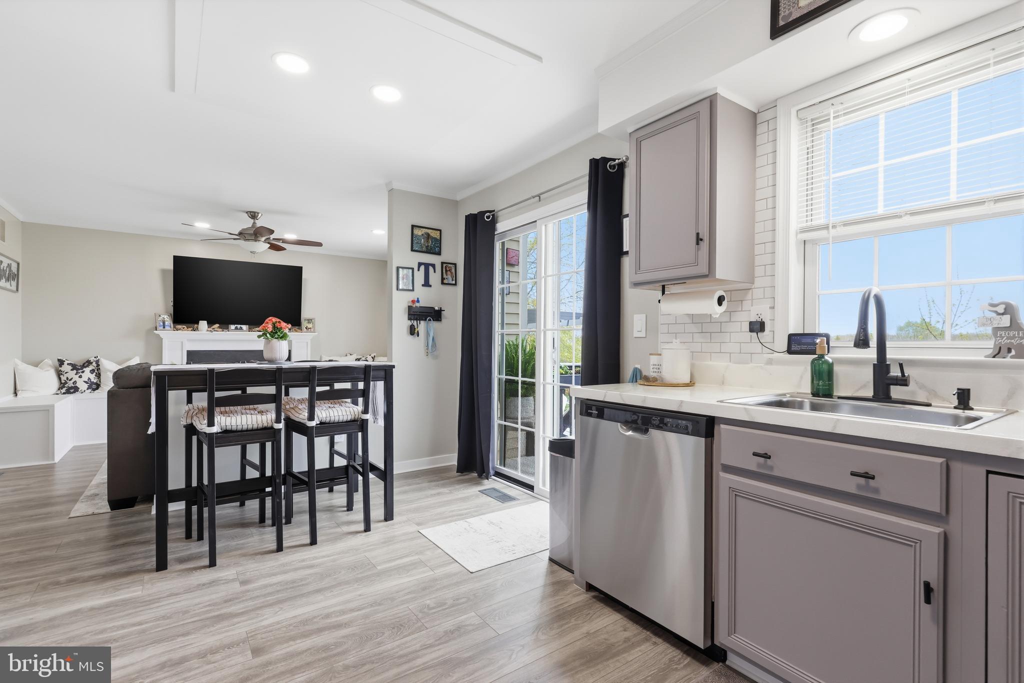 CHARLESTOWNE - Residential