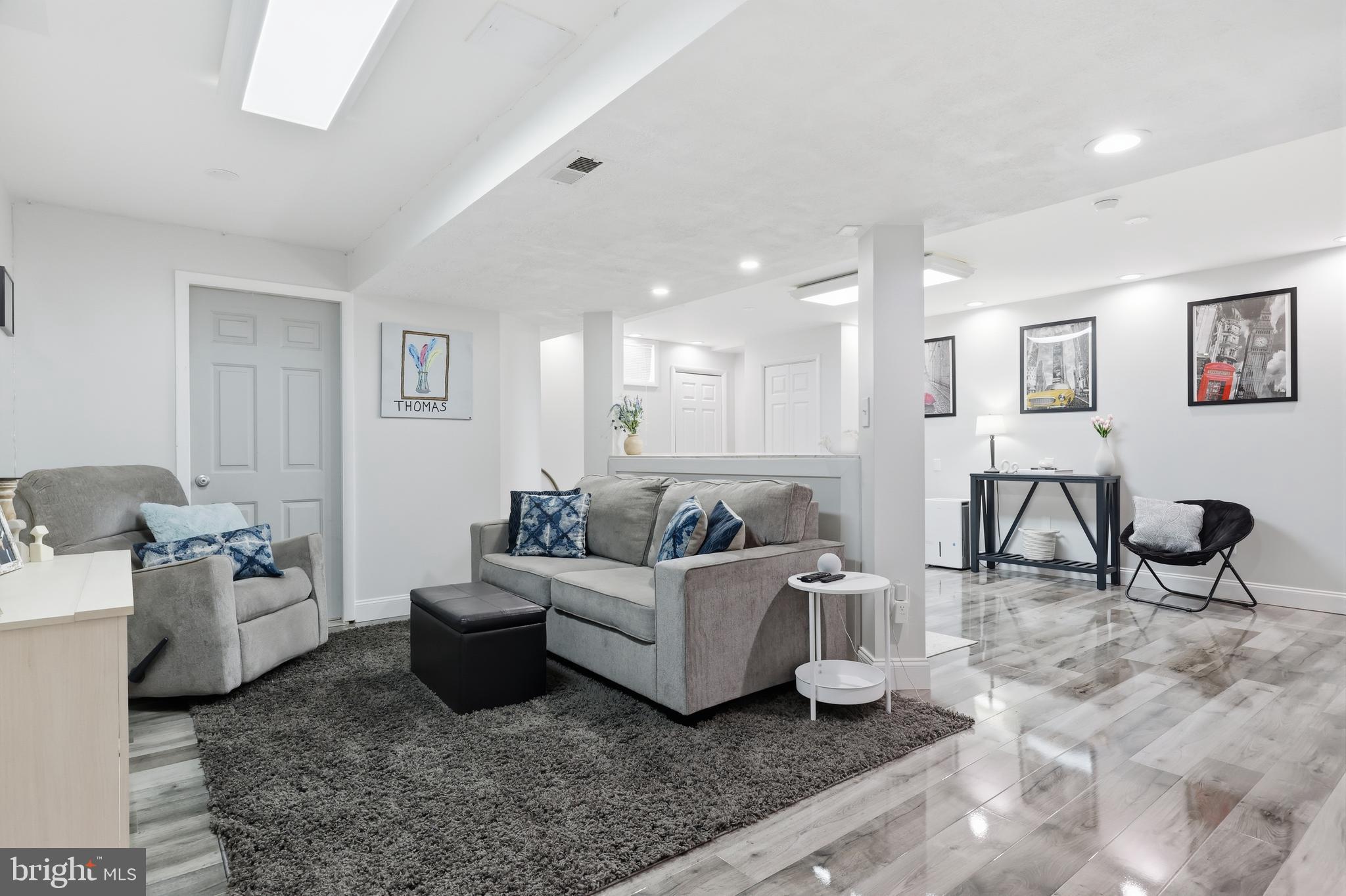 CHARLESTOWNE - Residential