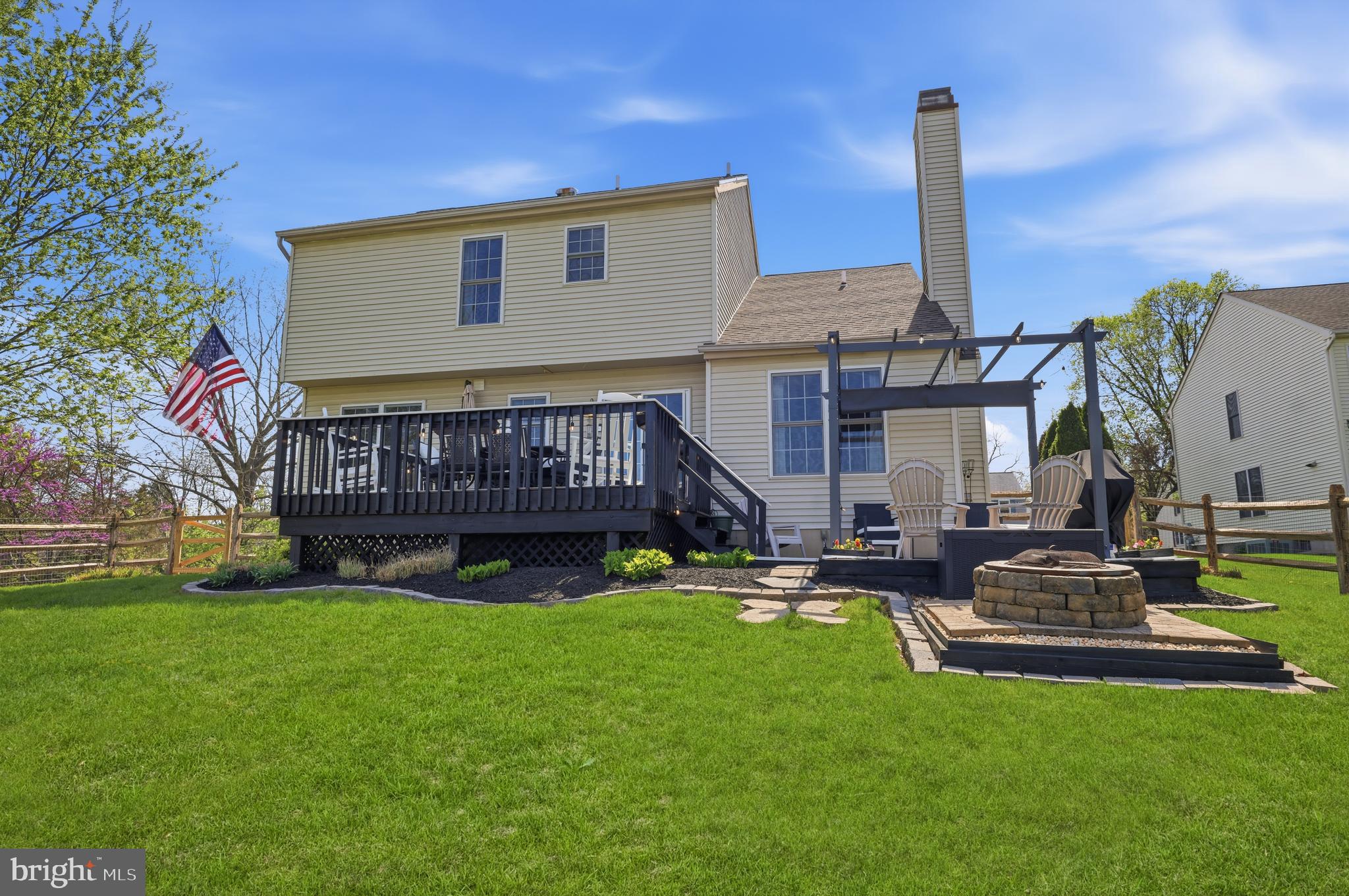 CHARLESTOWNE - Residential