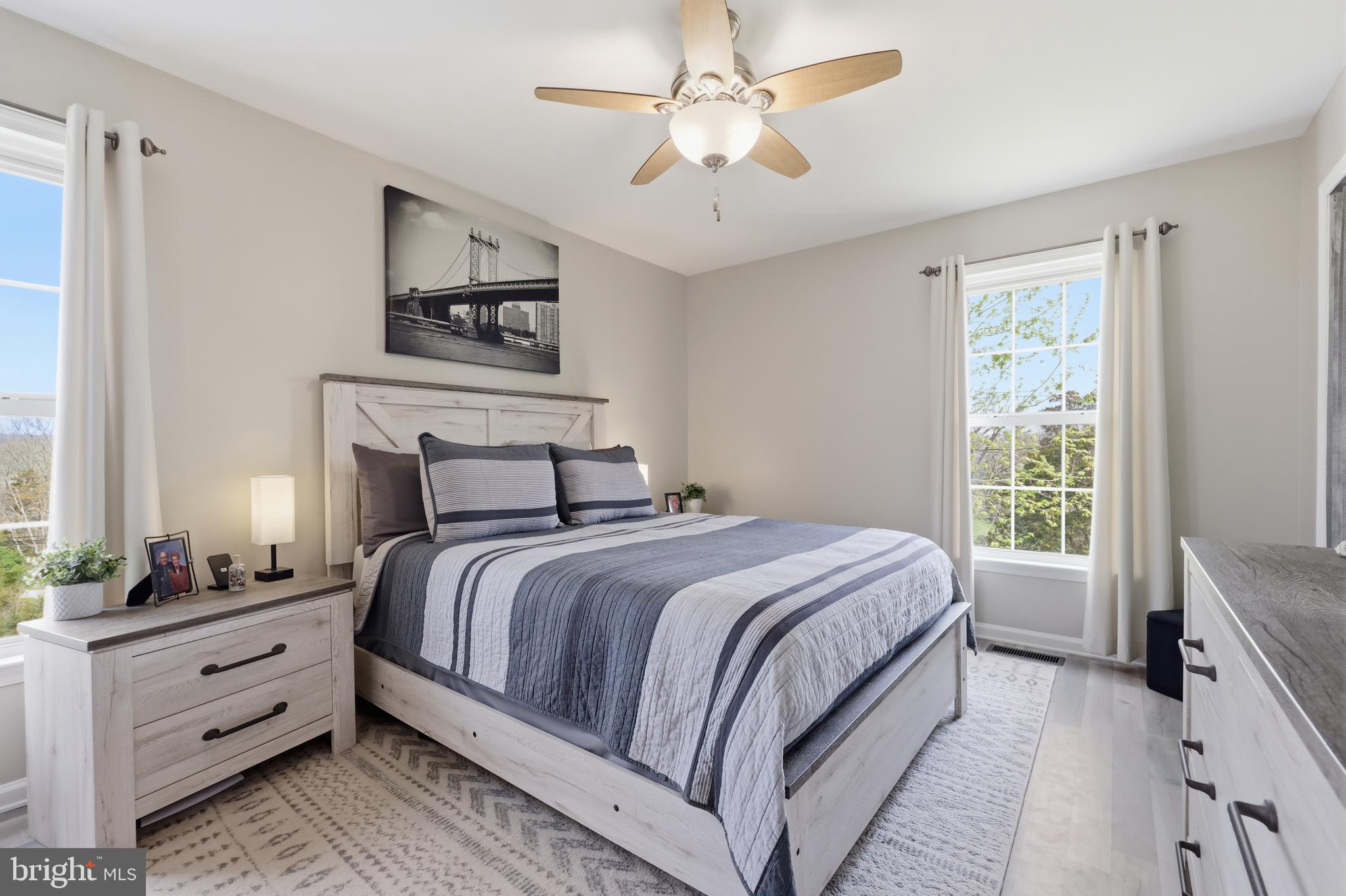 CHARLESTOWNE - Residential