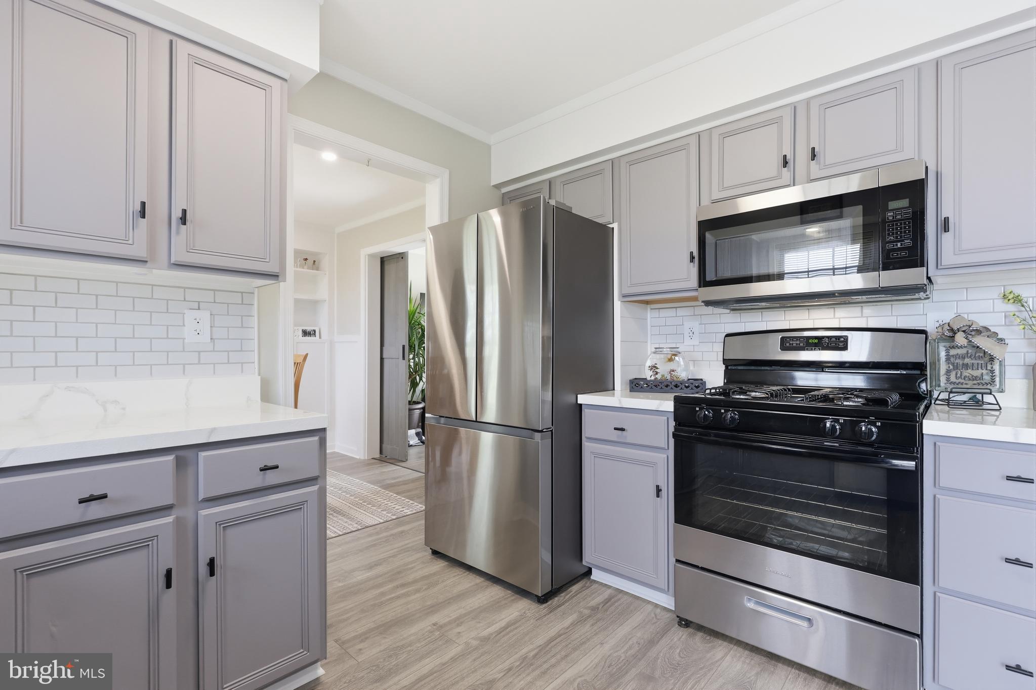 CHARLESTOWNE - Residential