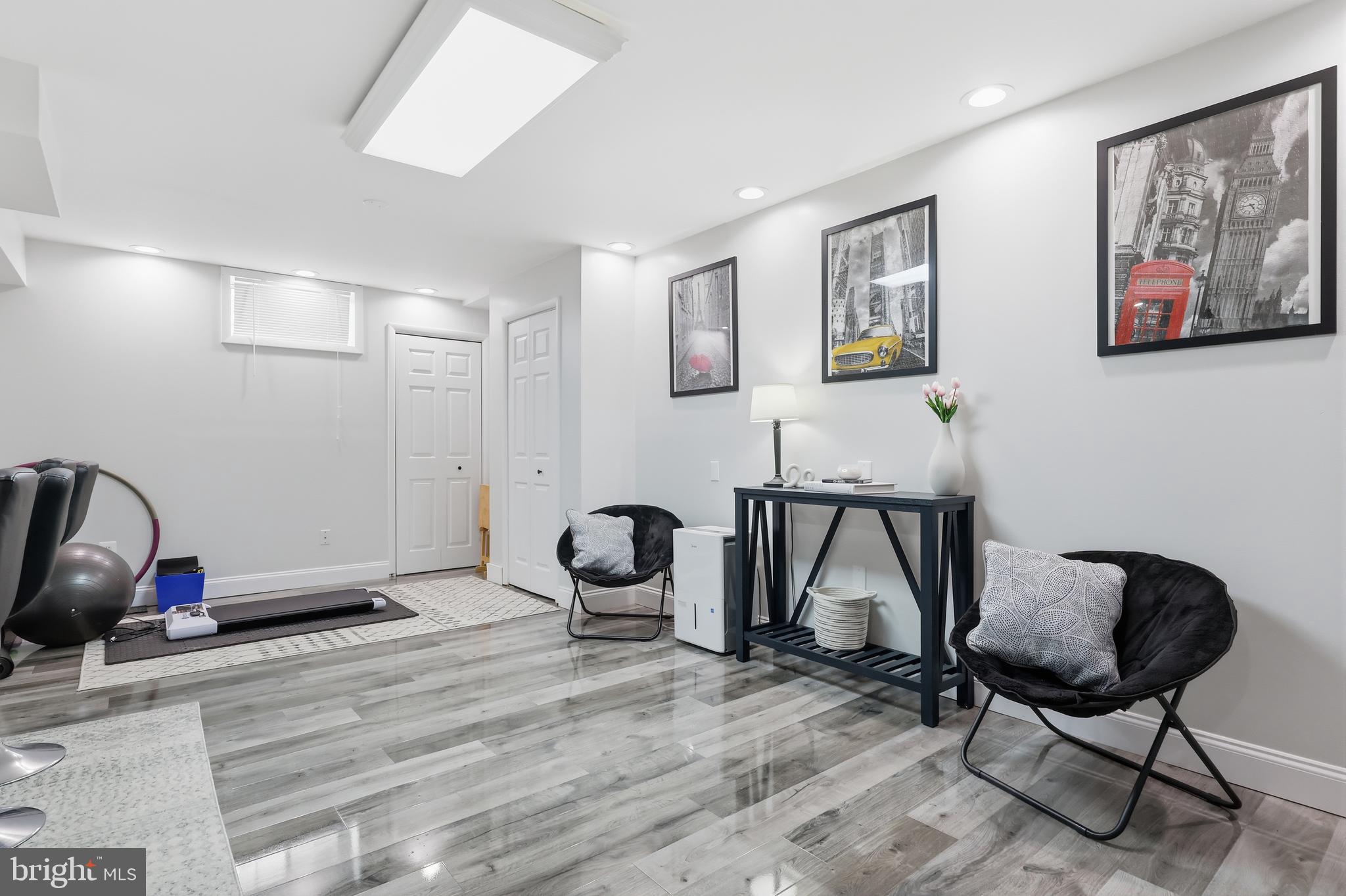 CHARLESTOWNE - Residential