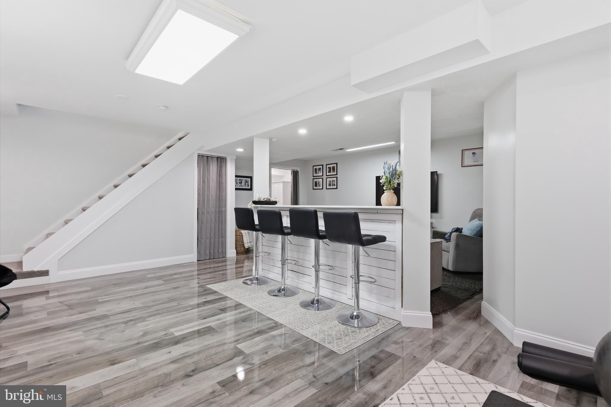 CHARLESTOWNE - Residential