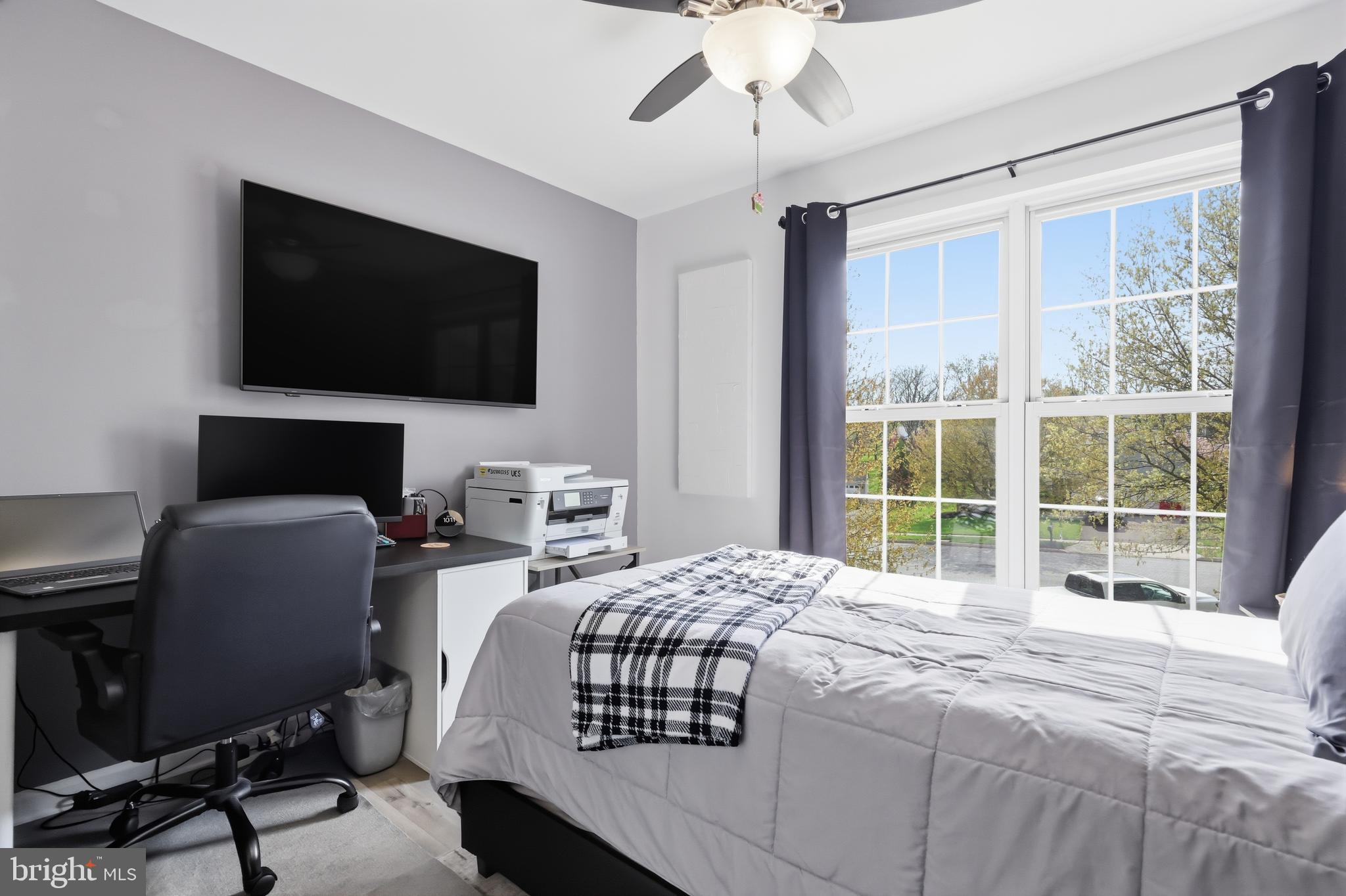 CHARLESTOWNE - Residential