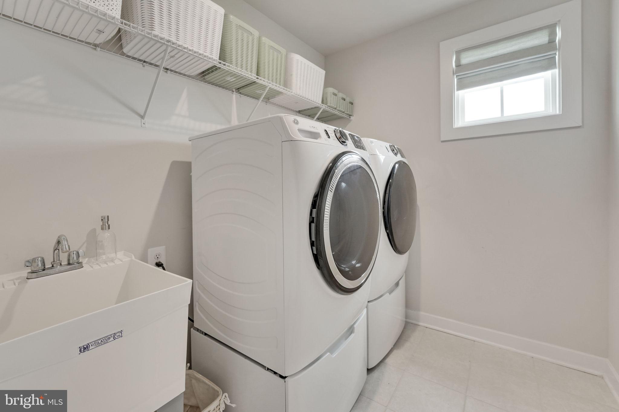 WARRENTON CHASE - Residential