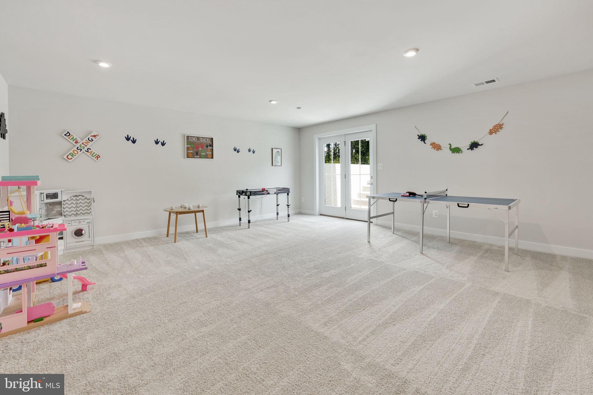 WARRENTON CHASE - Residential