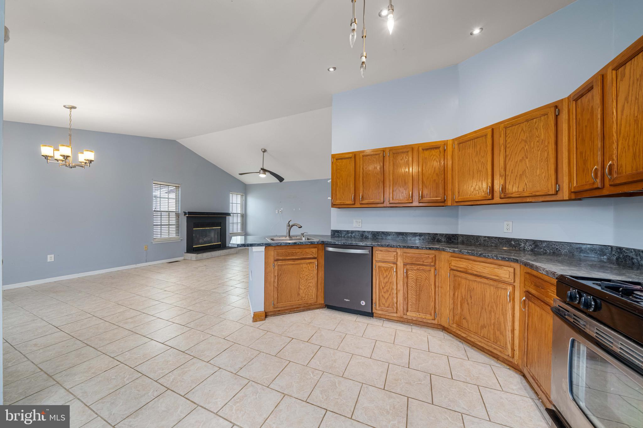 SPRINGFIELDS - Residential