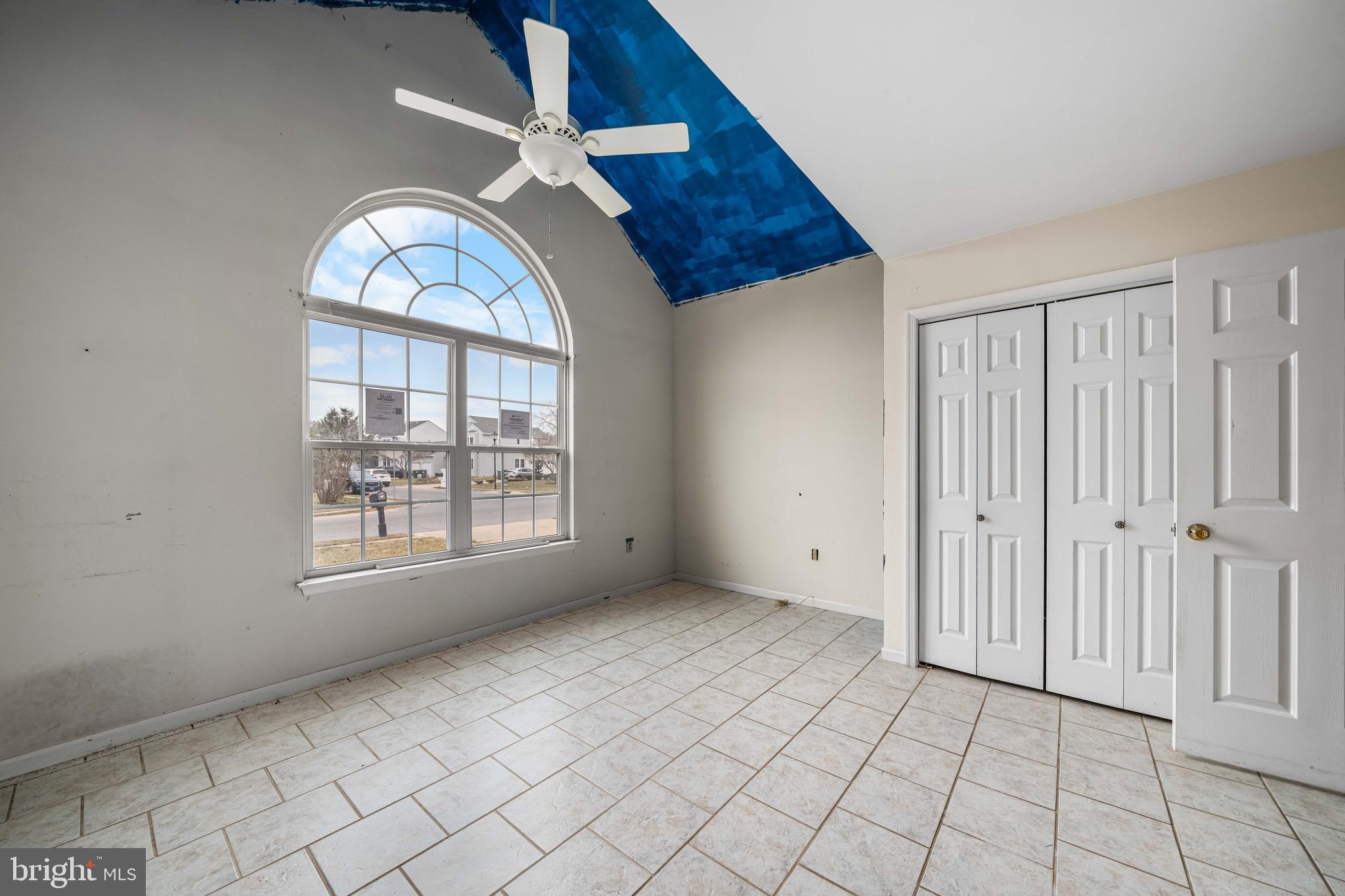 SPRINGFIELDS - Residential