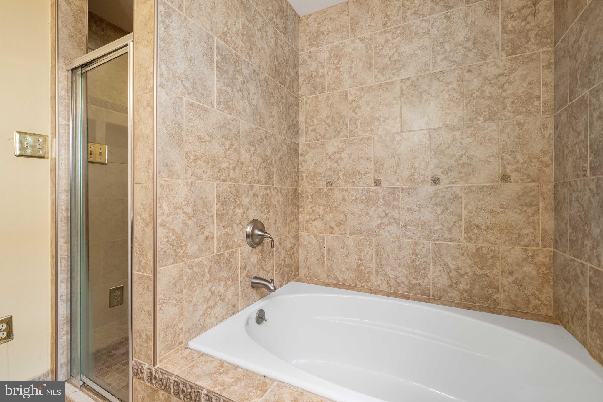 SPRINGFIELDS - Residential