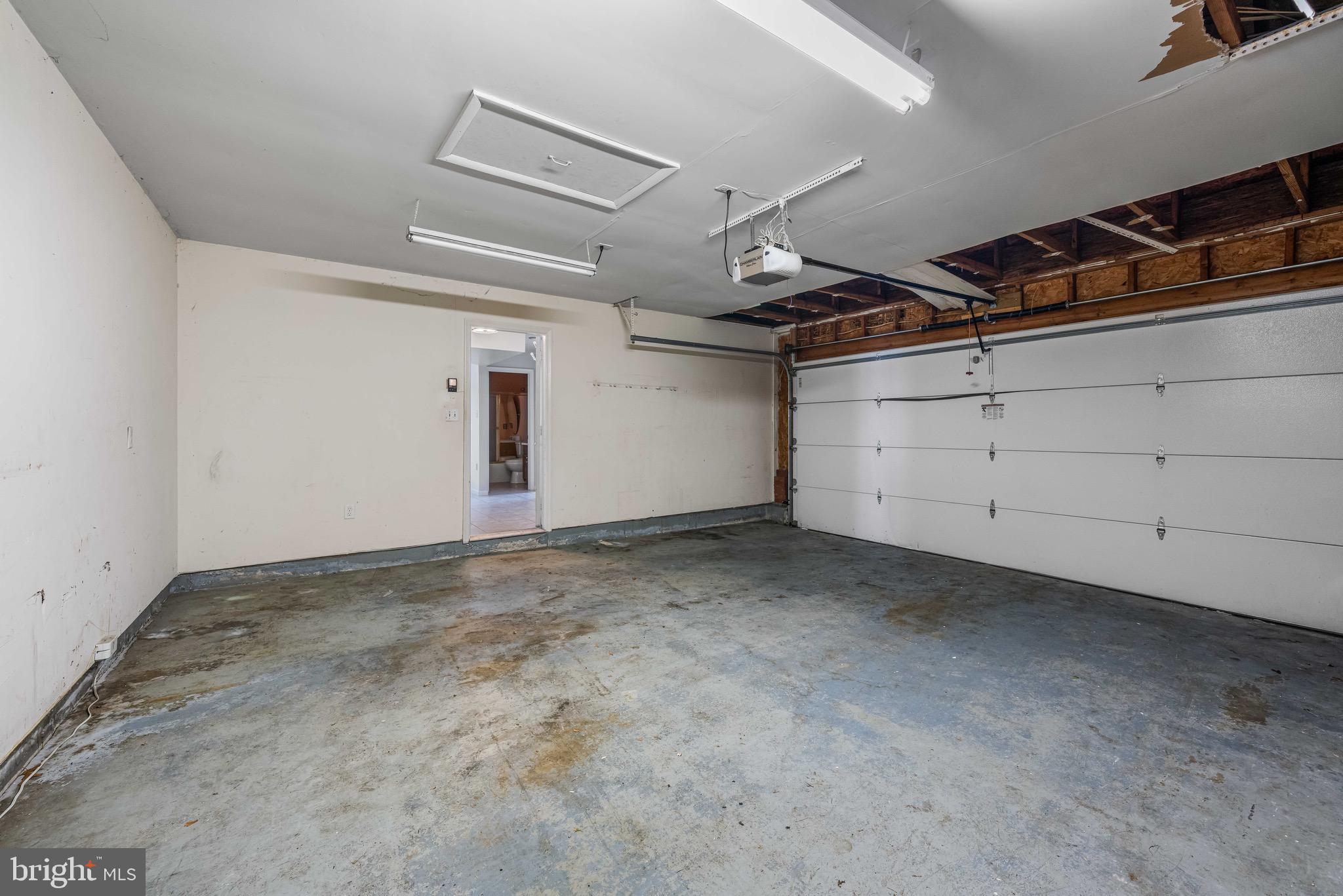 SPRINGFIELDS - Residential