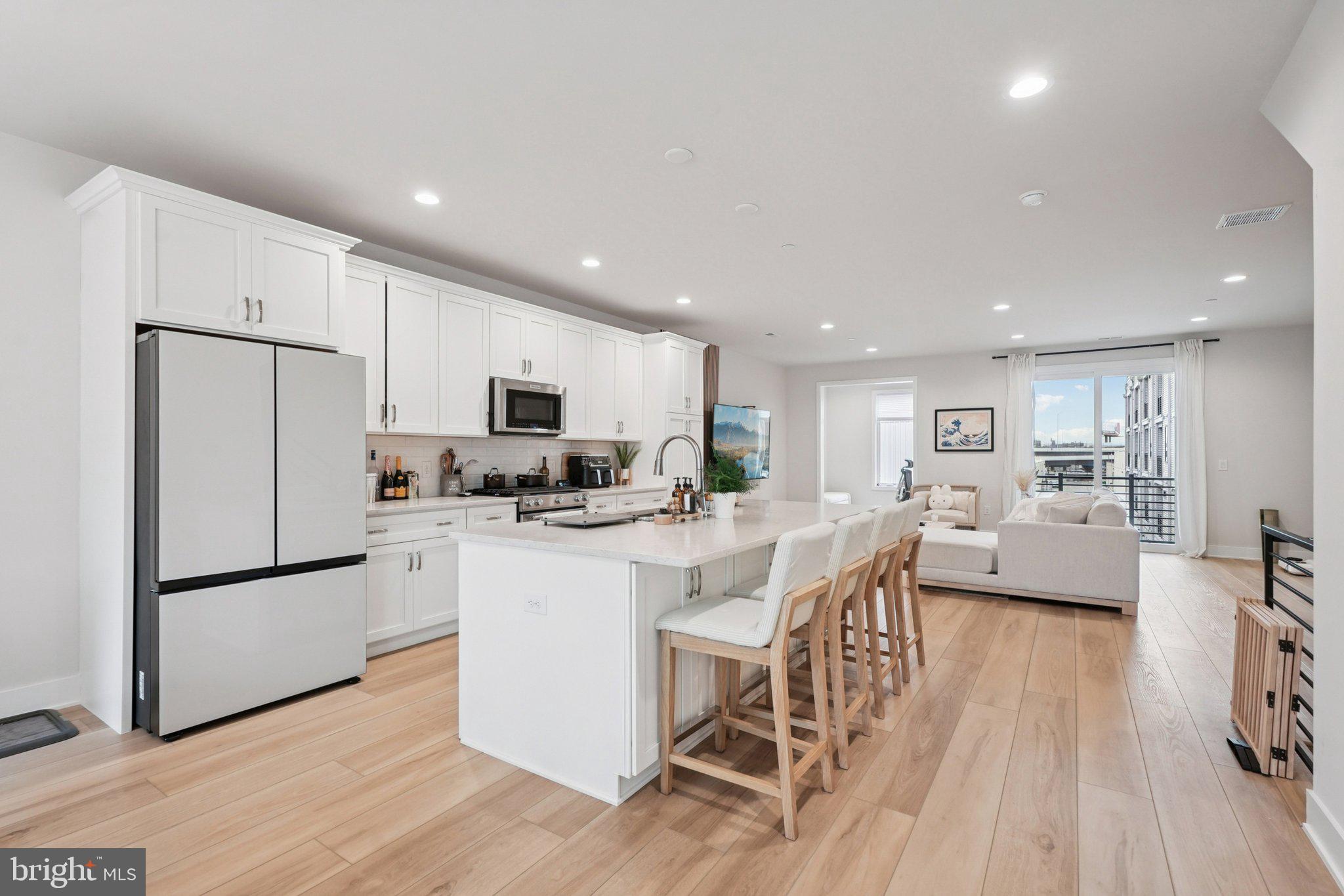 NORTHBANK - Residential