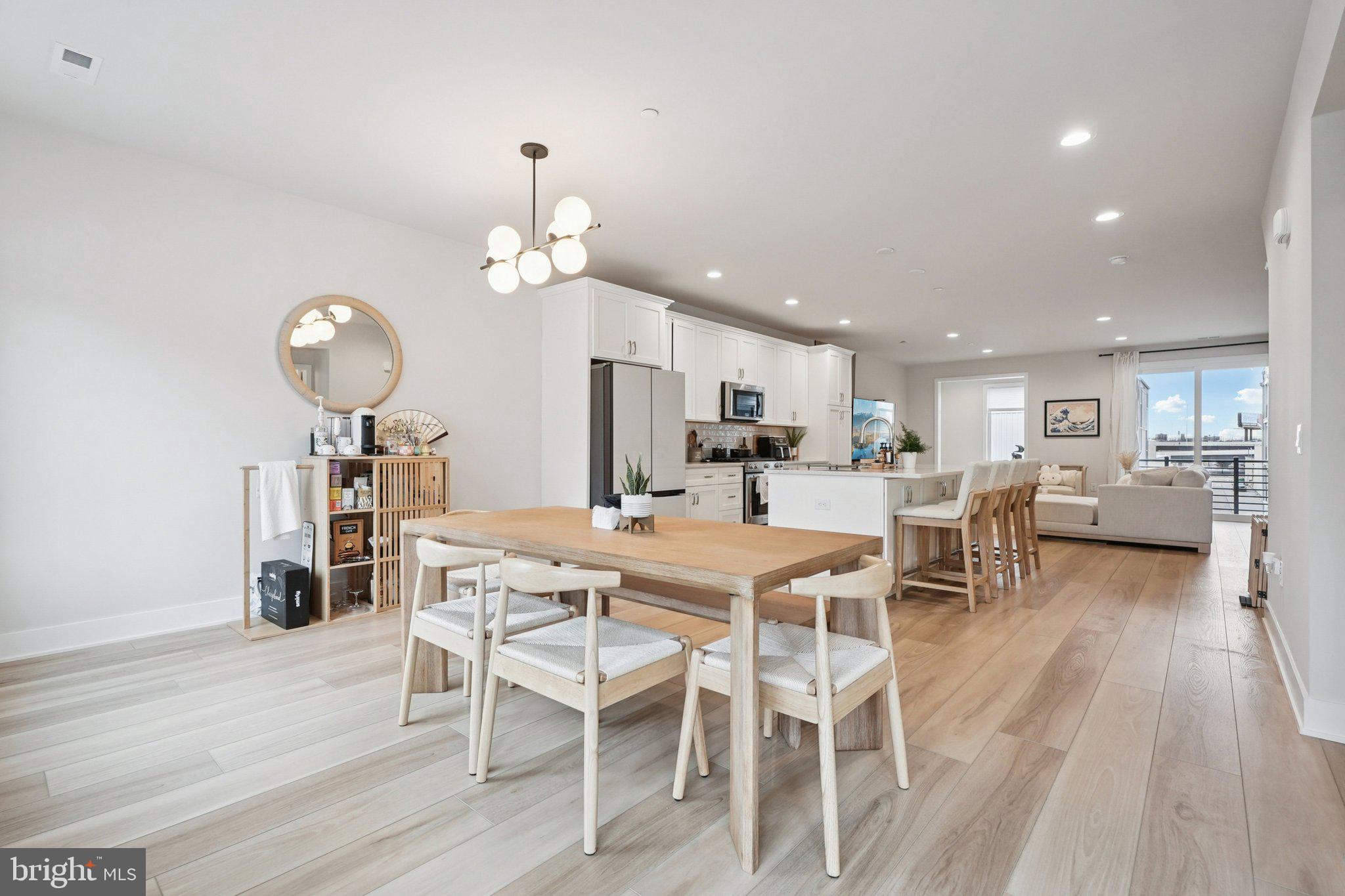 NORTHBANK - Residential