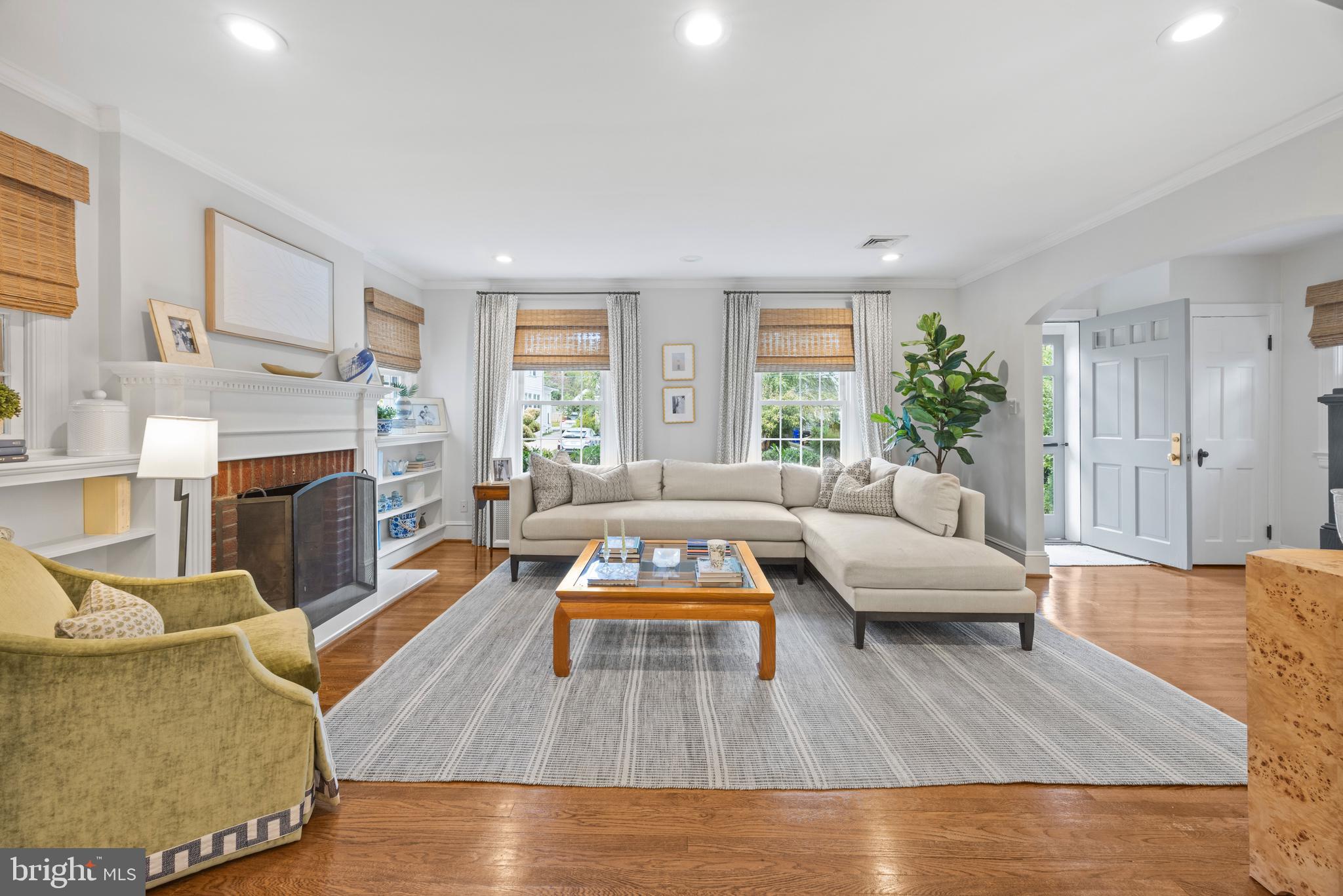 WAYCROFT - WOODLAWN - Residential