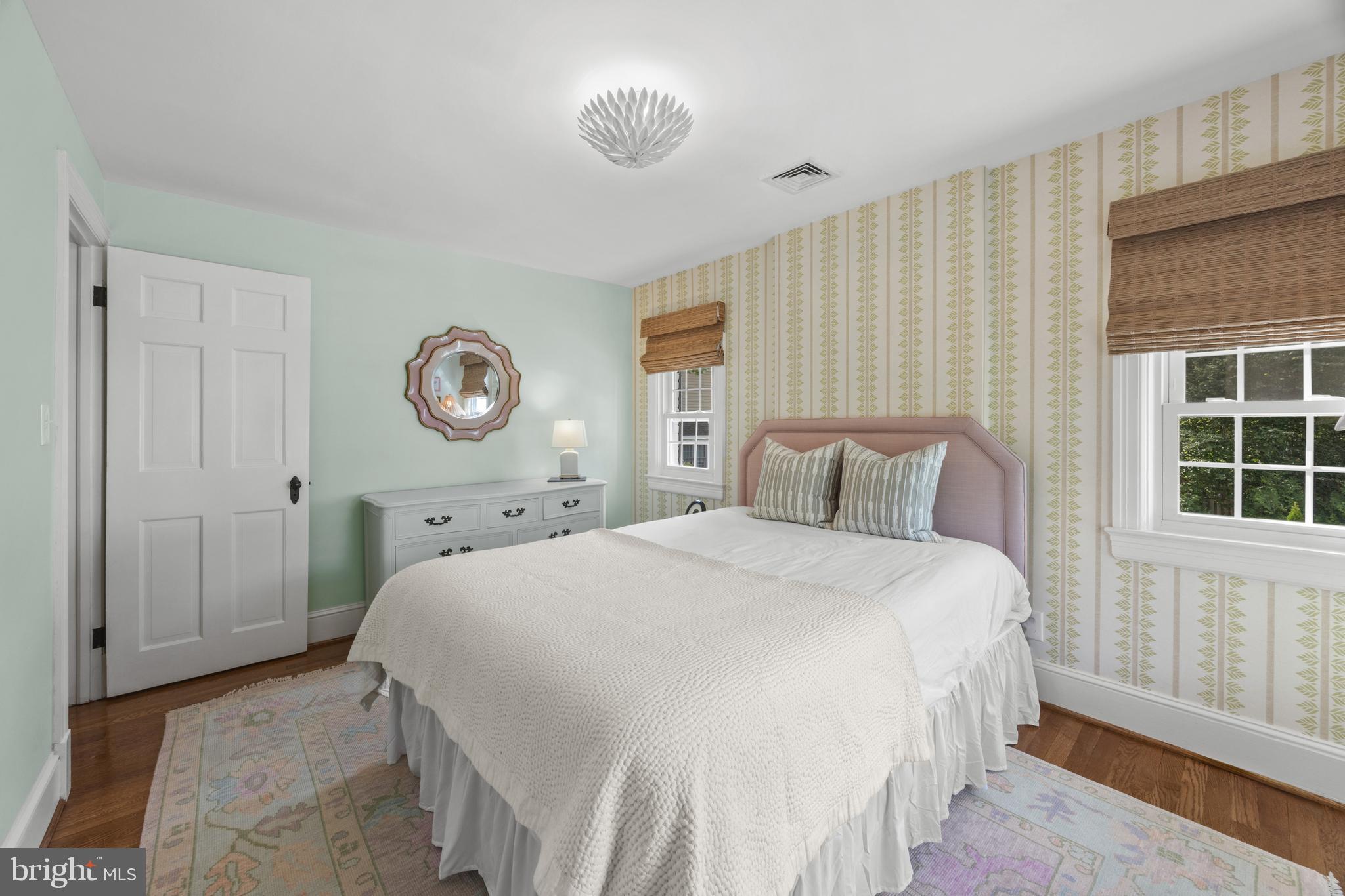 WAYCROFT - WOODLAWN - Residential