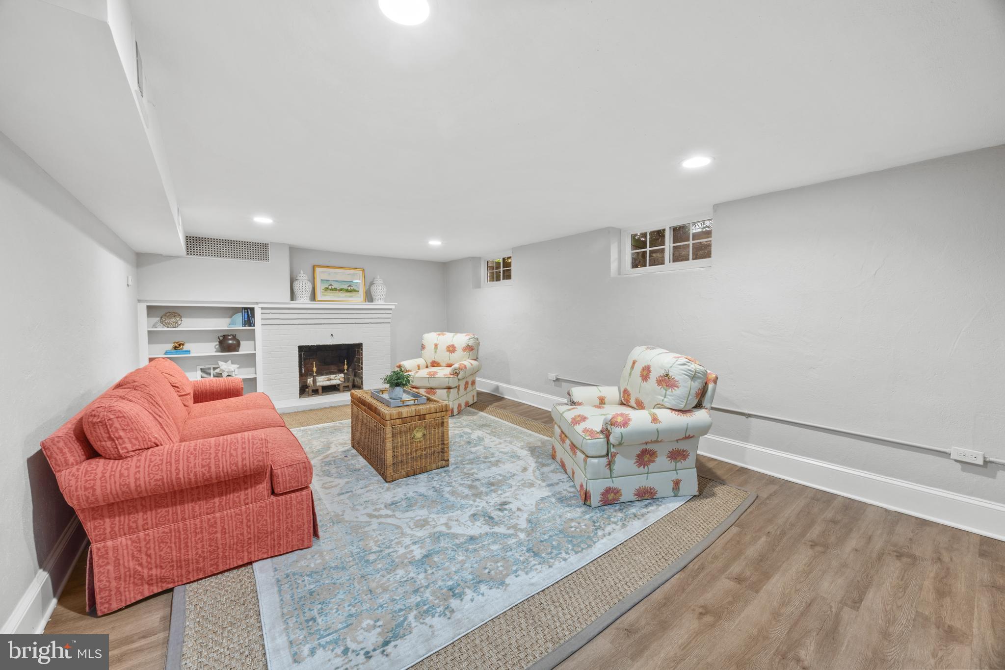 WAYCROFT - WOODLAWN - Residential