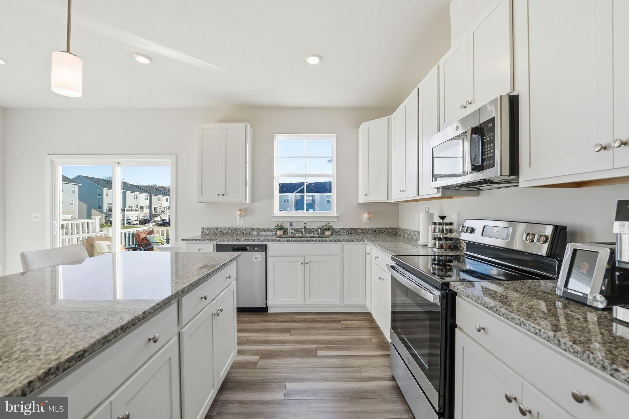 CLEVENGER CORNER VILLAGE - Residential